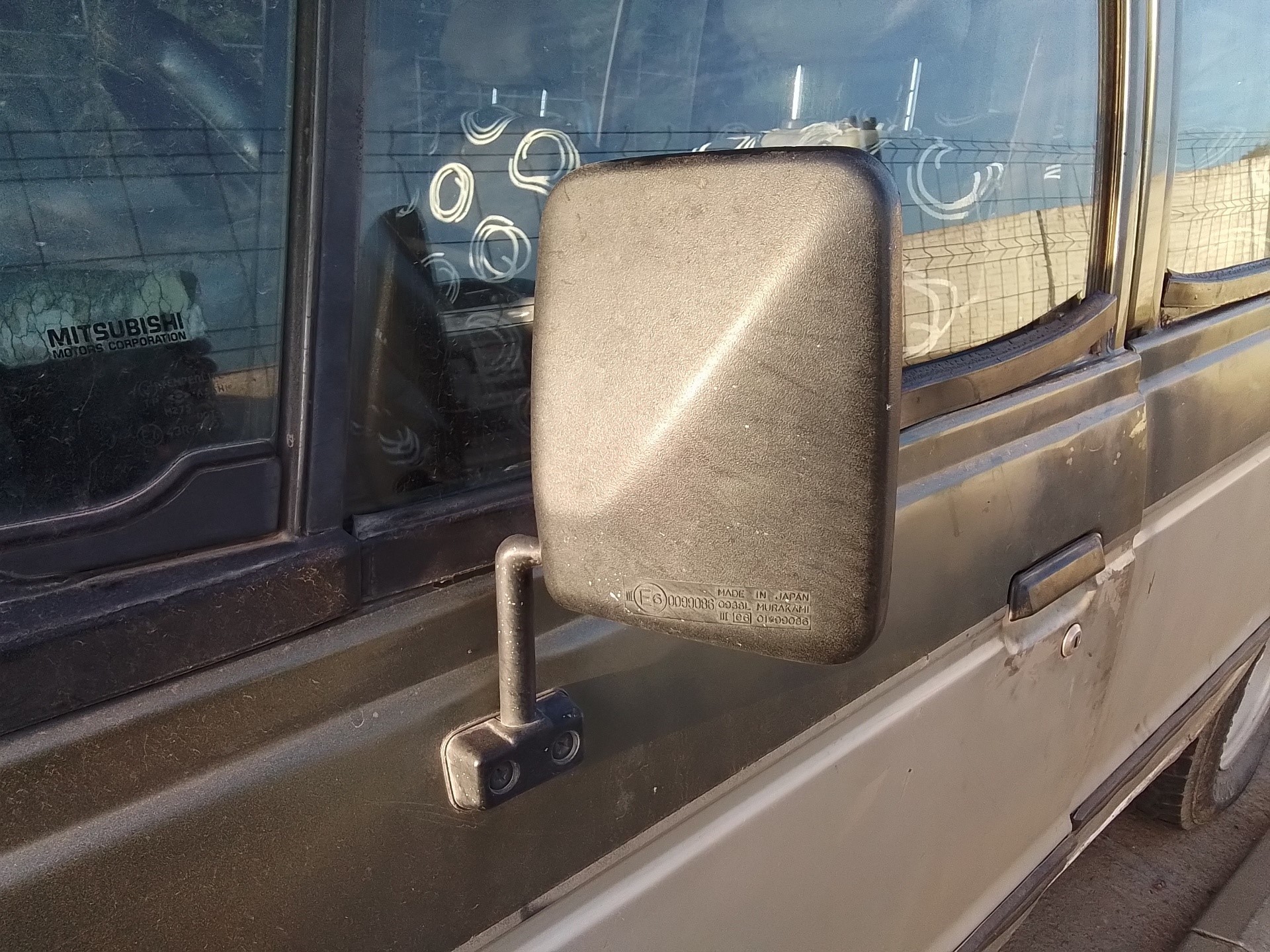 Recambio de retrovisor izquierdo para mitsubishi pajero 2.3 diesel referencia OEM IAM   