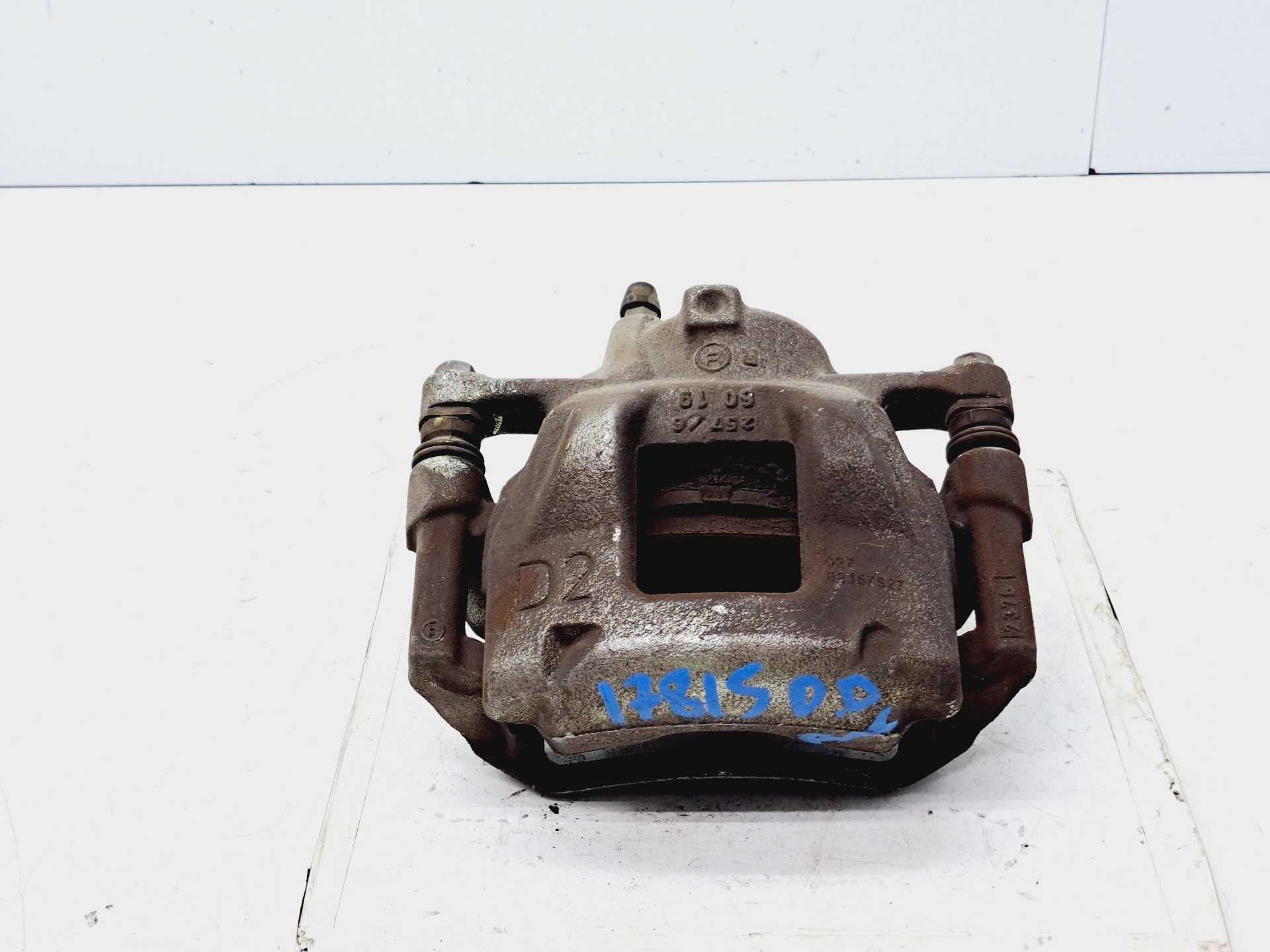 Recambio de pinza de freno delantera derecha para toyota auris 1.8 16v (híbrido) referencia OEM IAM 4773002510  