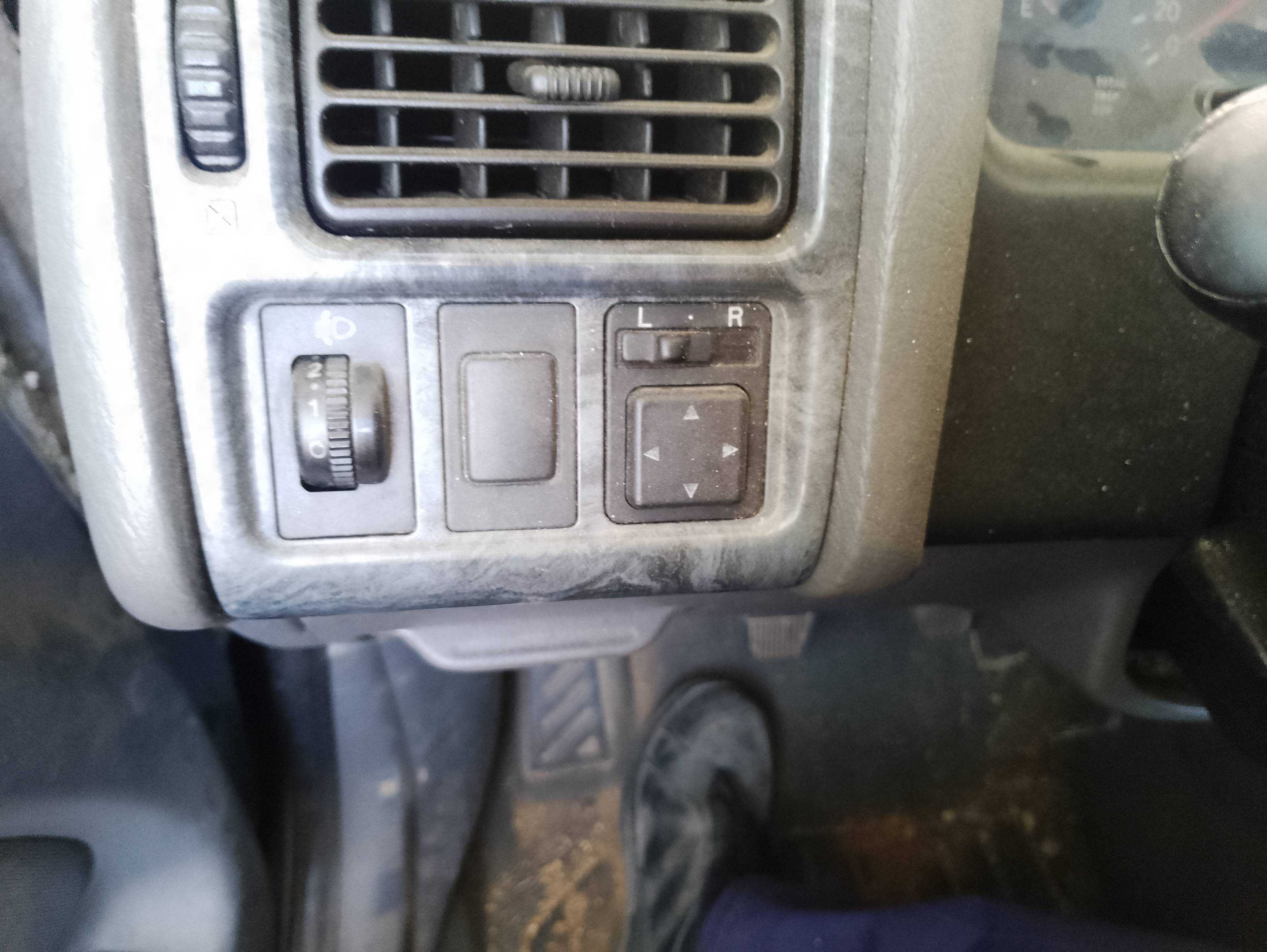Recambio de mando retrovisor para toyota avensis berlina (t 22) 2.0 td luna (5-ptas.) referencia OEM IAM   