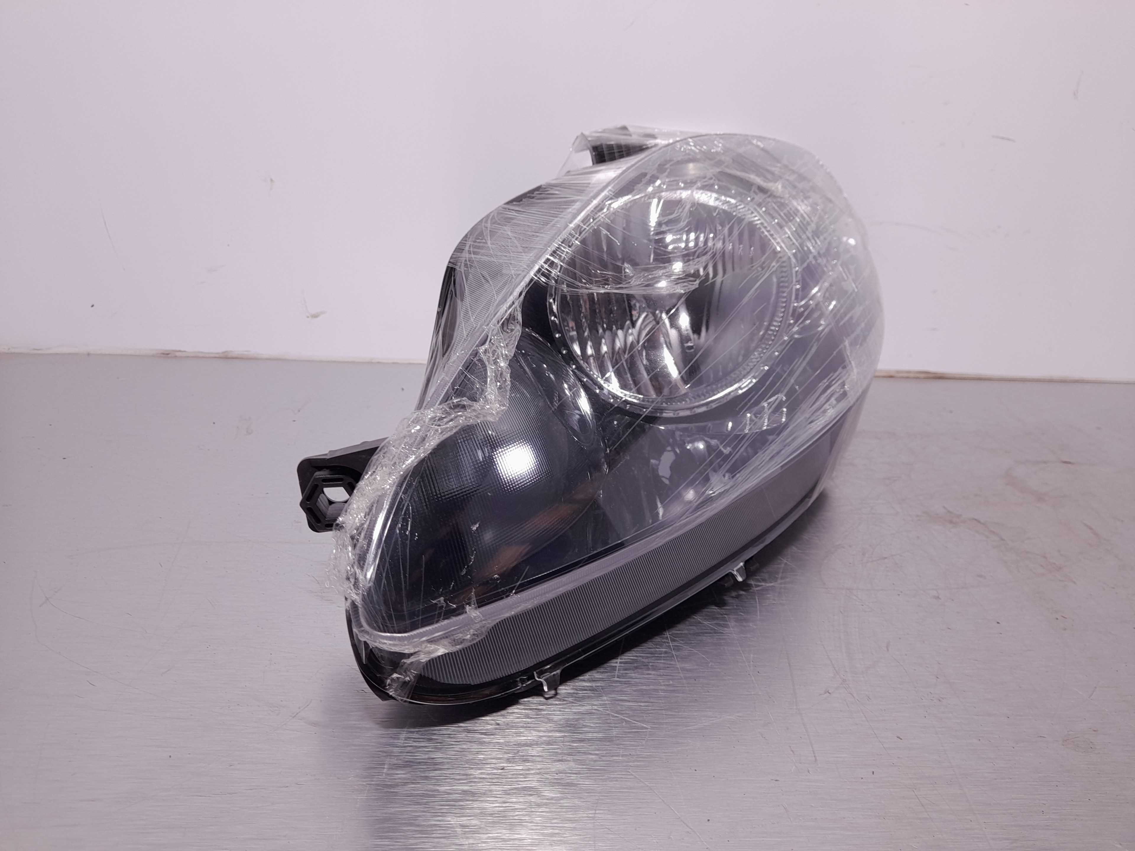Recambio de faro izquierdo para seat toledo (5p2) referencia OEM IAM DEPO IPARLUX 