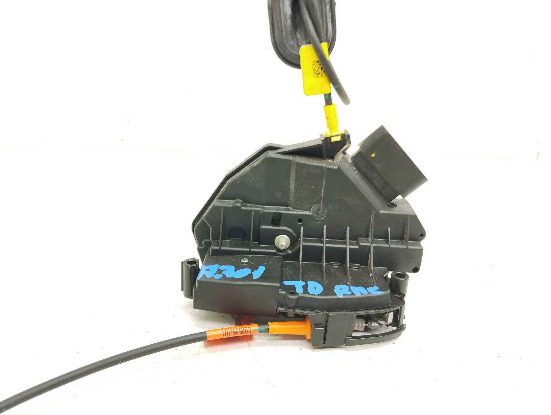 Recambio de cerradura puerta trasera derecha para ford ecosport (cr6) cool&connect referencia OEM IAM GN15A264A26ED FOMOCO 