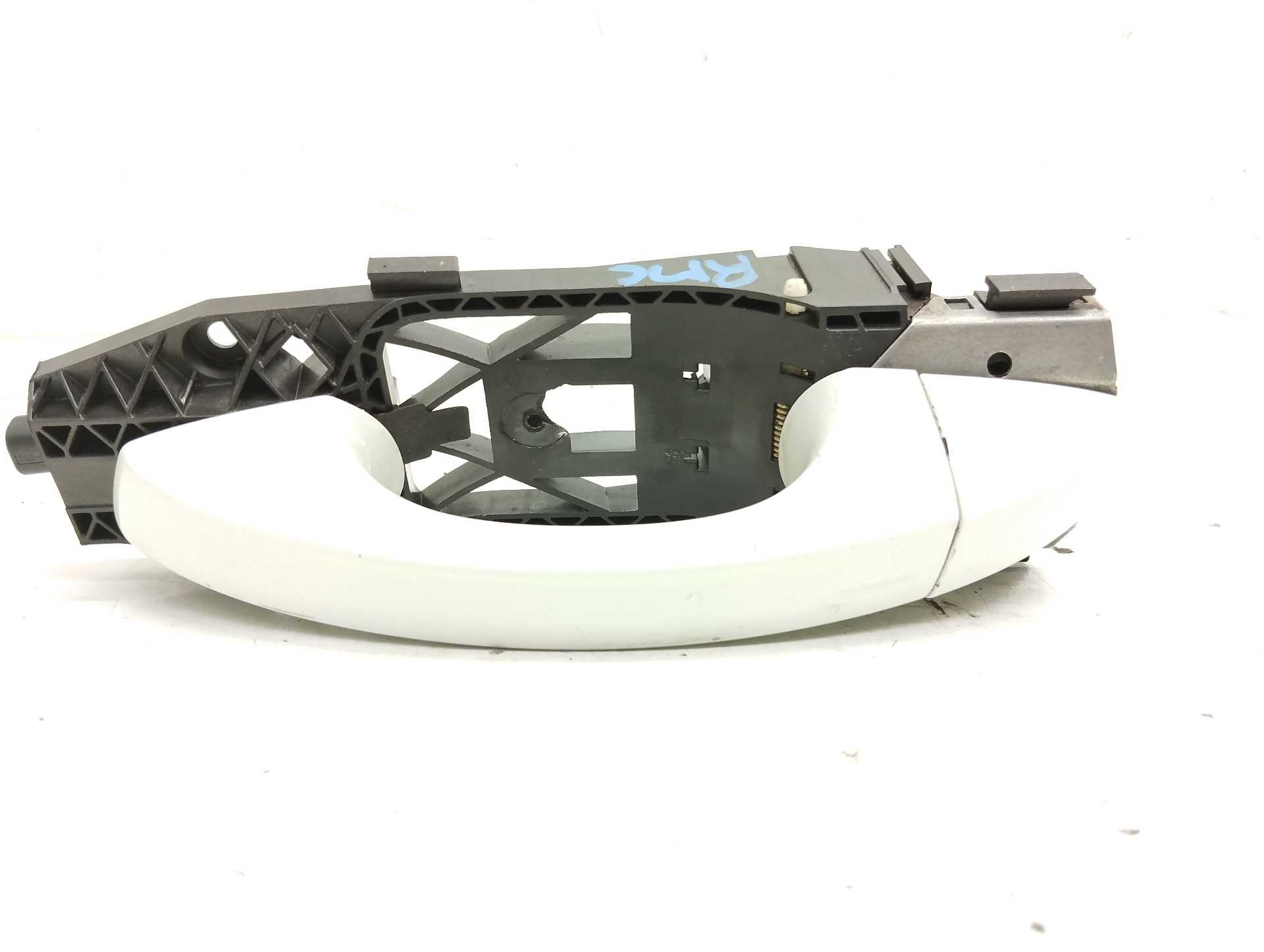 Recambio de maneta exterior delantera derecha para volkswagen t-roc 1.5 16v tsi act referencia OEM IAM   