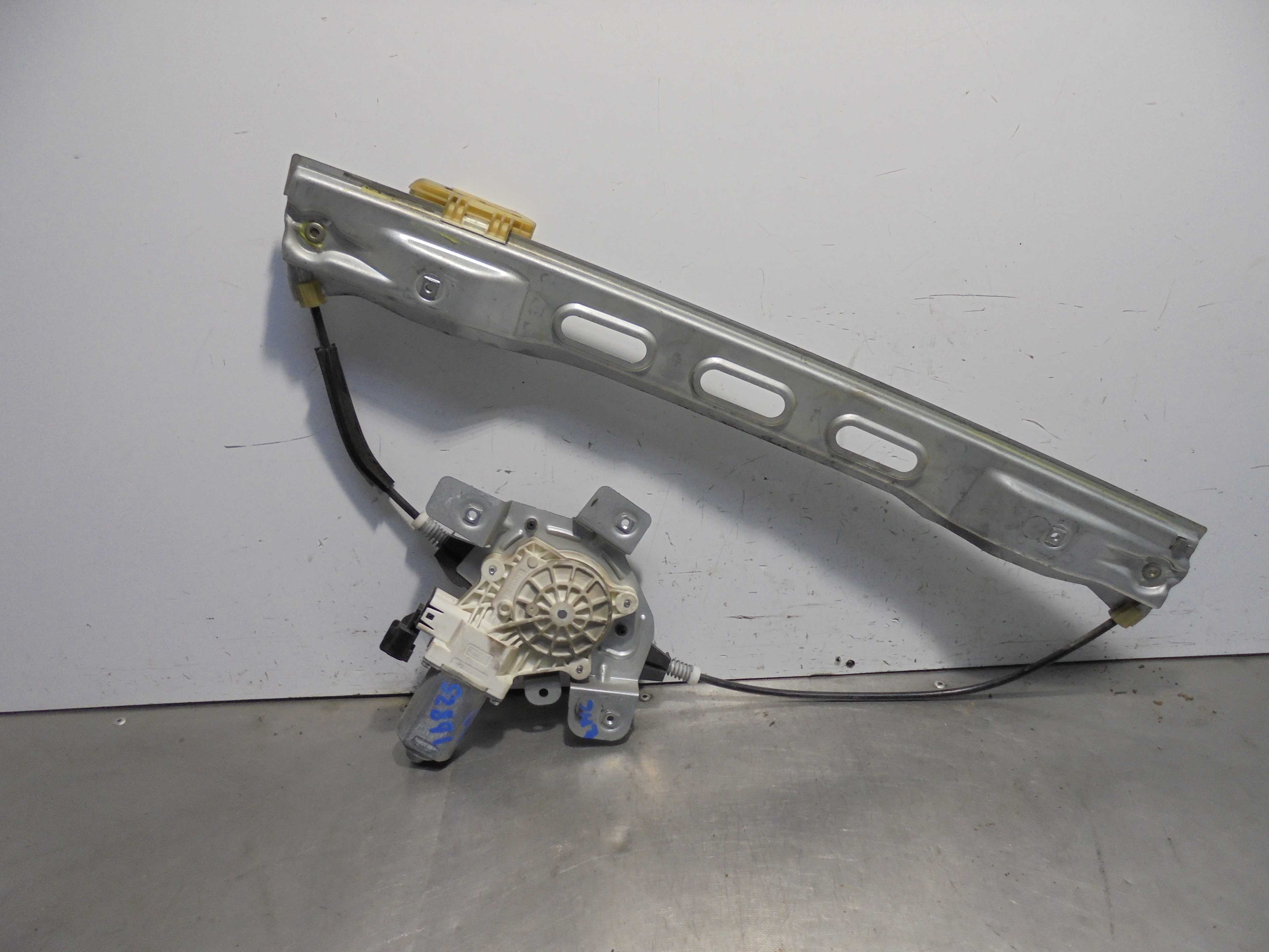 Recambio de elevalunas delantero derecho para ford tourneo courier (c4a) ambiente referencia OEM IAM ET76A23200 ELECTRICO 