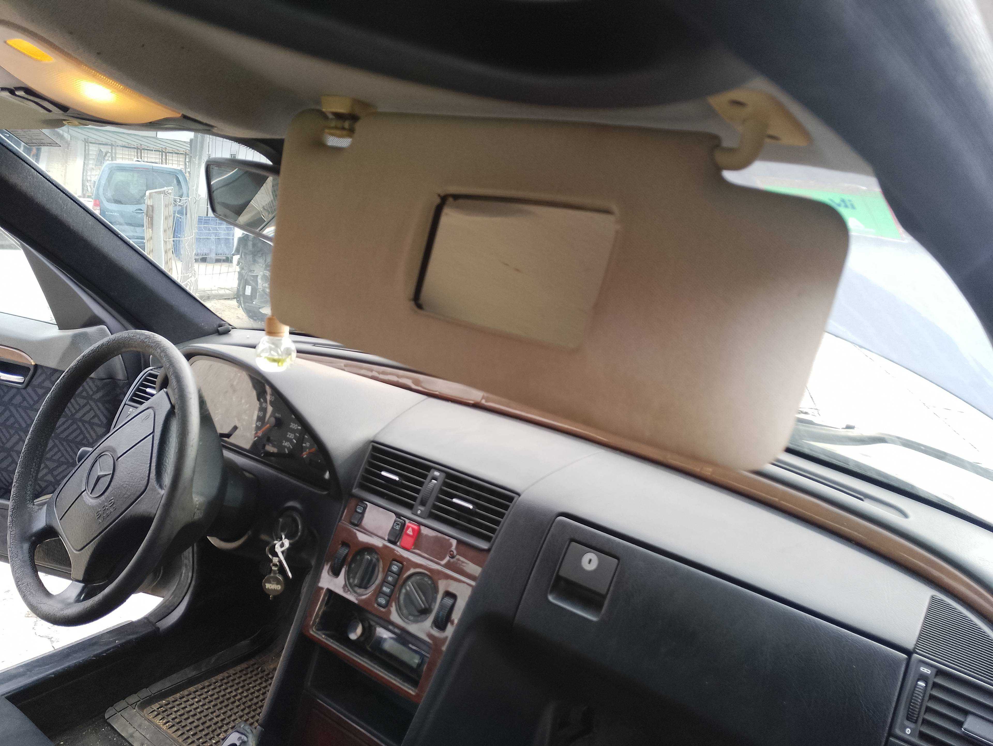 Recambio de parasol derecho para mercedes-benz clase c (w202) berlina 180 (202.018) referencia OEM IAM   