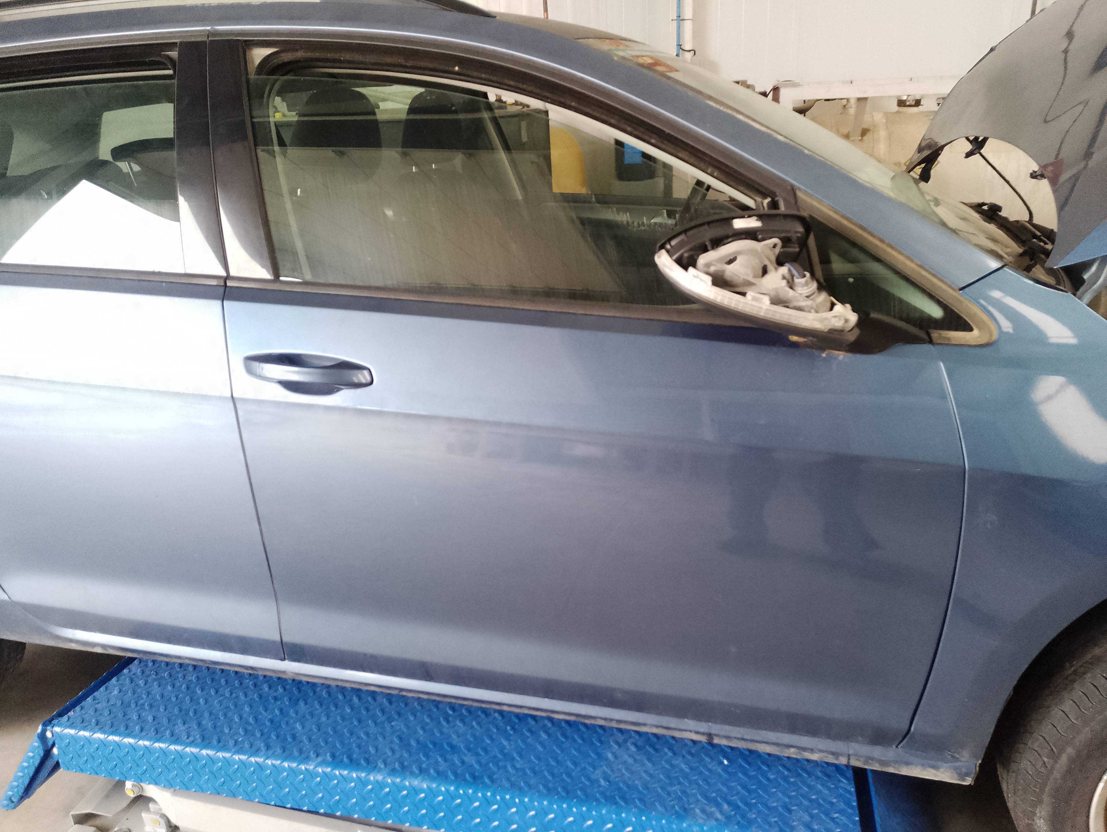 Recambio de puerta delantera derecha para volkswagen golf vii lim. (5g1) advance bluemotion referencia OEM IAM   