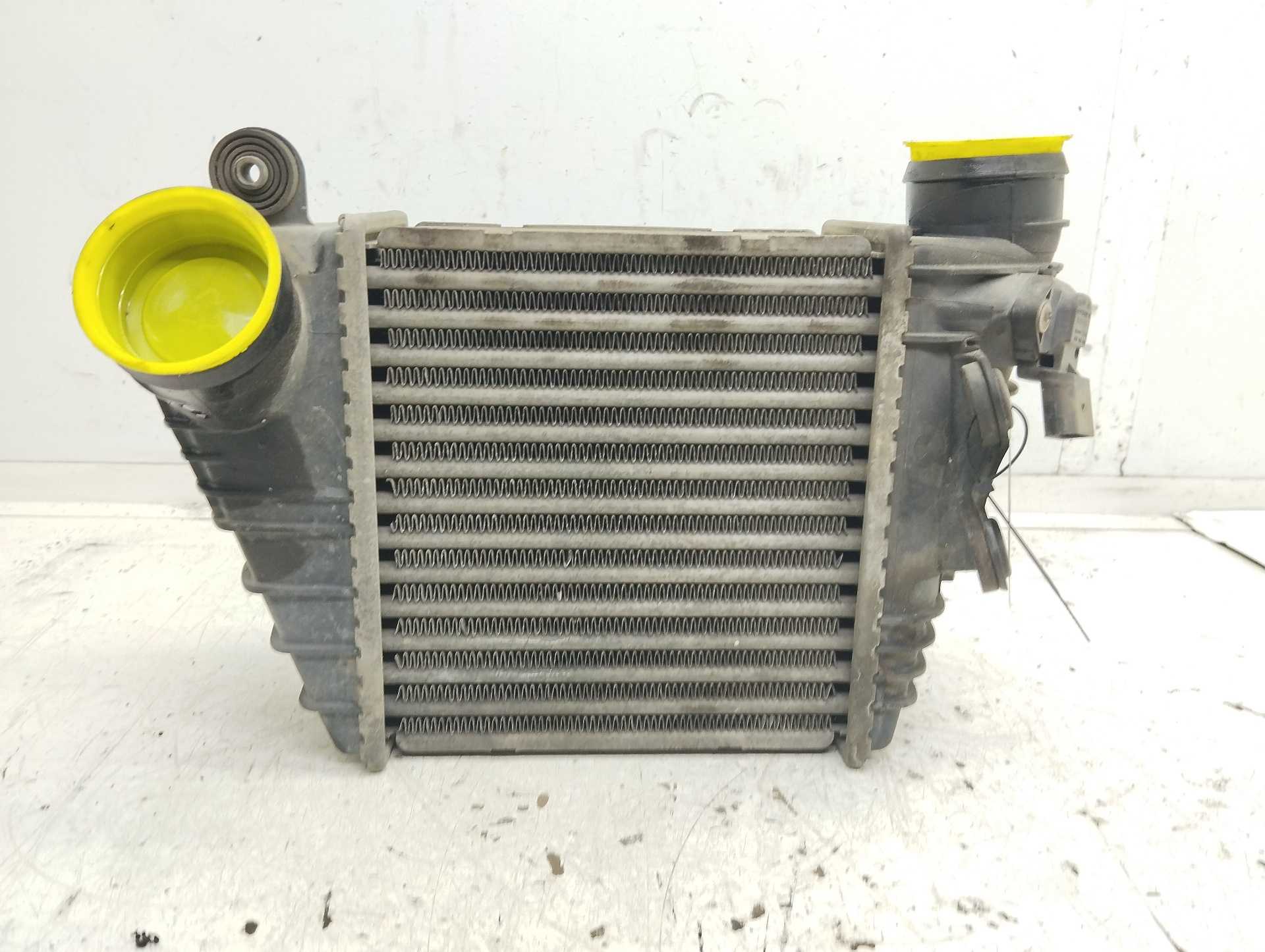 Recambio de intercooler para volkswagen golf iv berlina (1j1) 25 aniversario referencia OEM IAM 1J0145803 862328X 