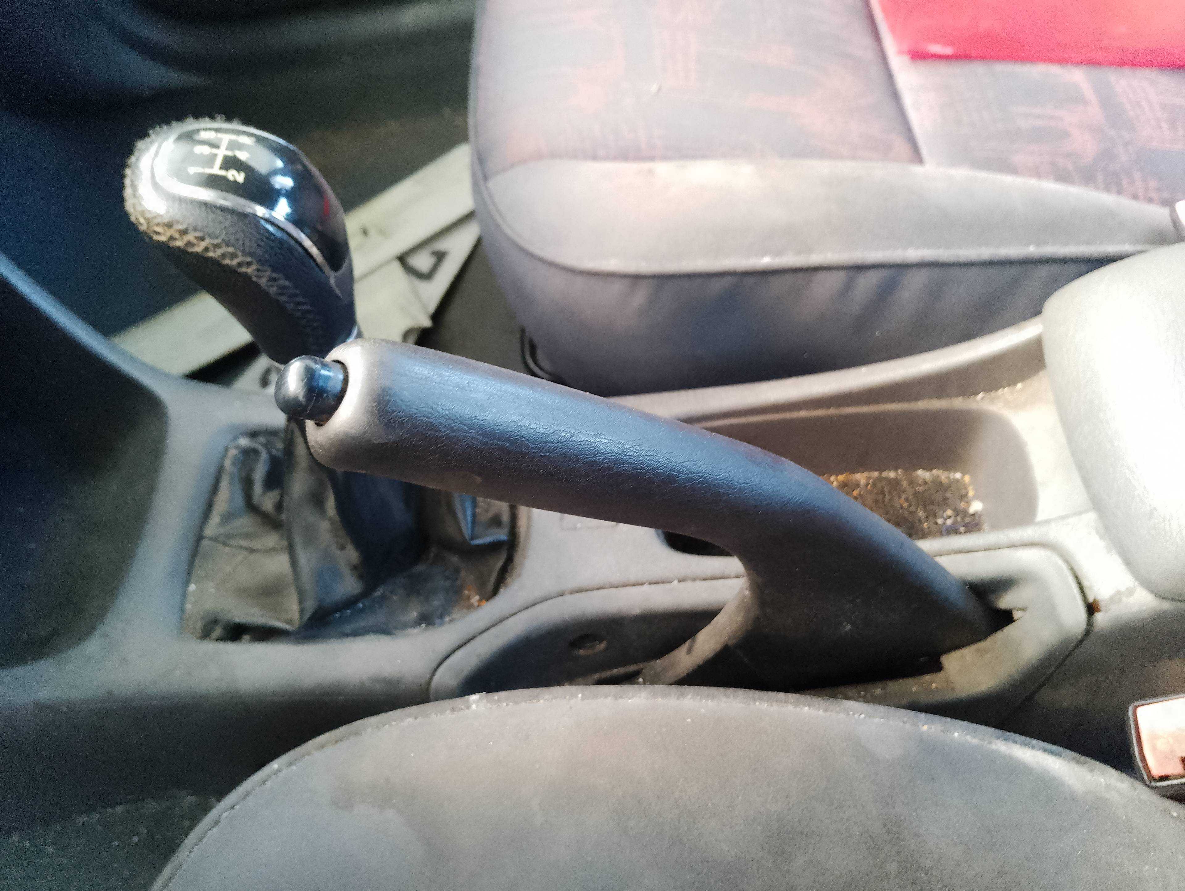 Recambio de palanca freno para toyota avensis berlina (t 22) 2.0 td luna (5-ptas.) referencia OEM IAM   