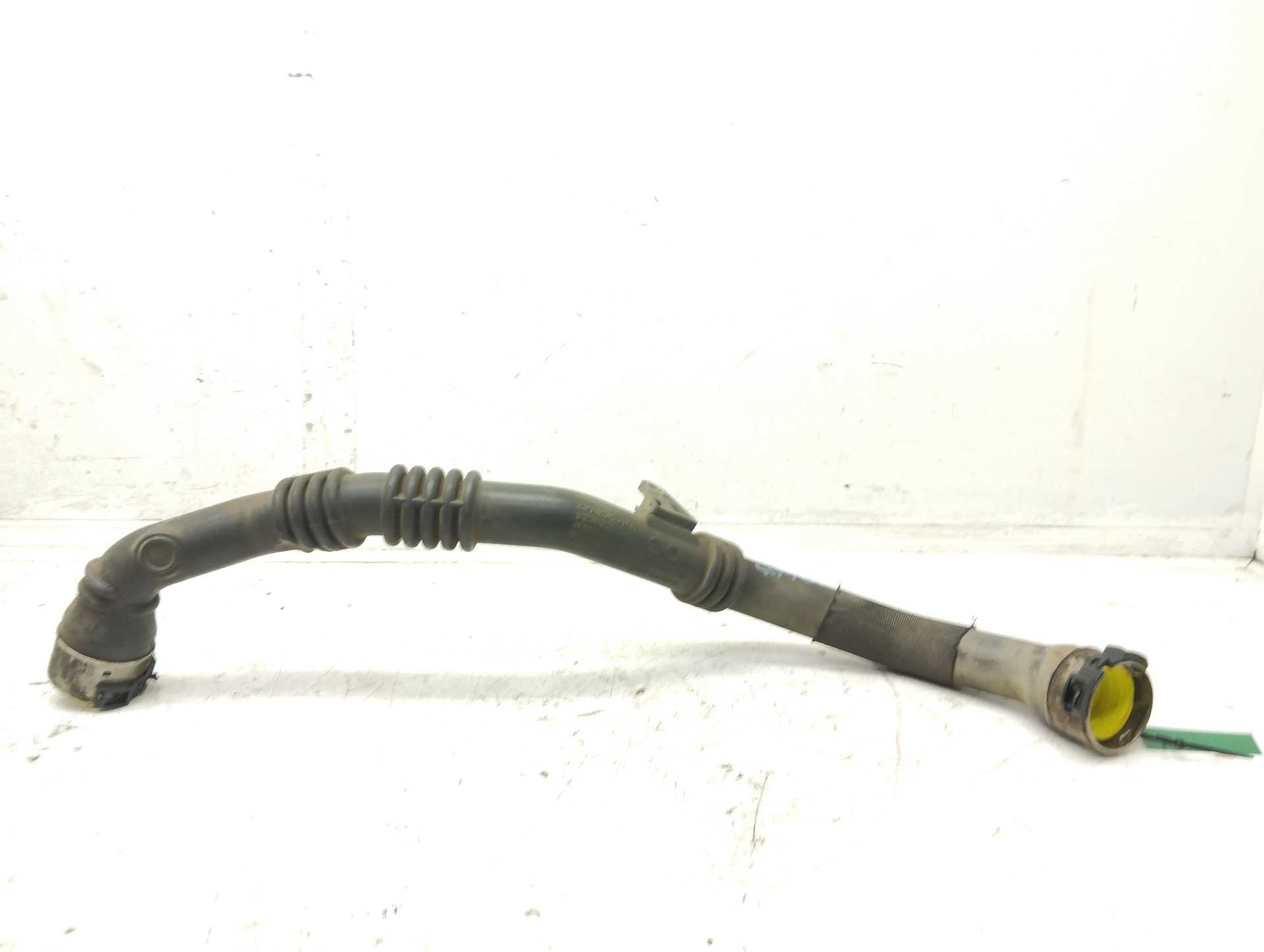 Recambio de tubo de admision para renault clio iv 1.5 dci referencia OEM IAM 144608527R  