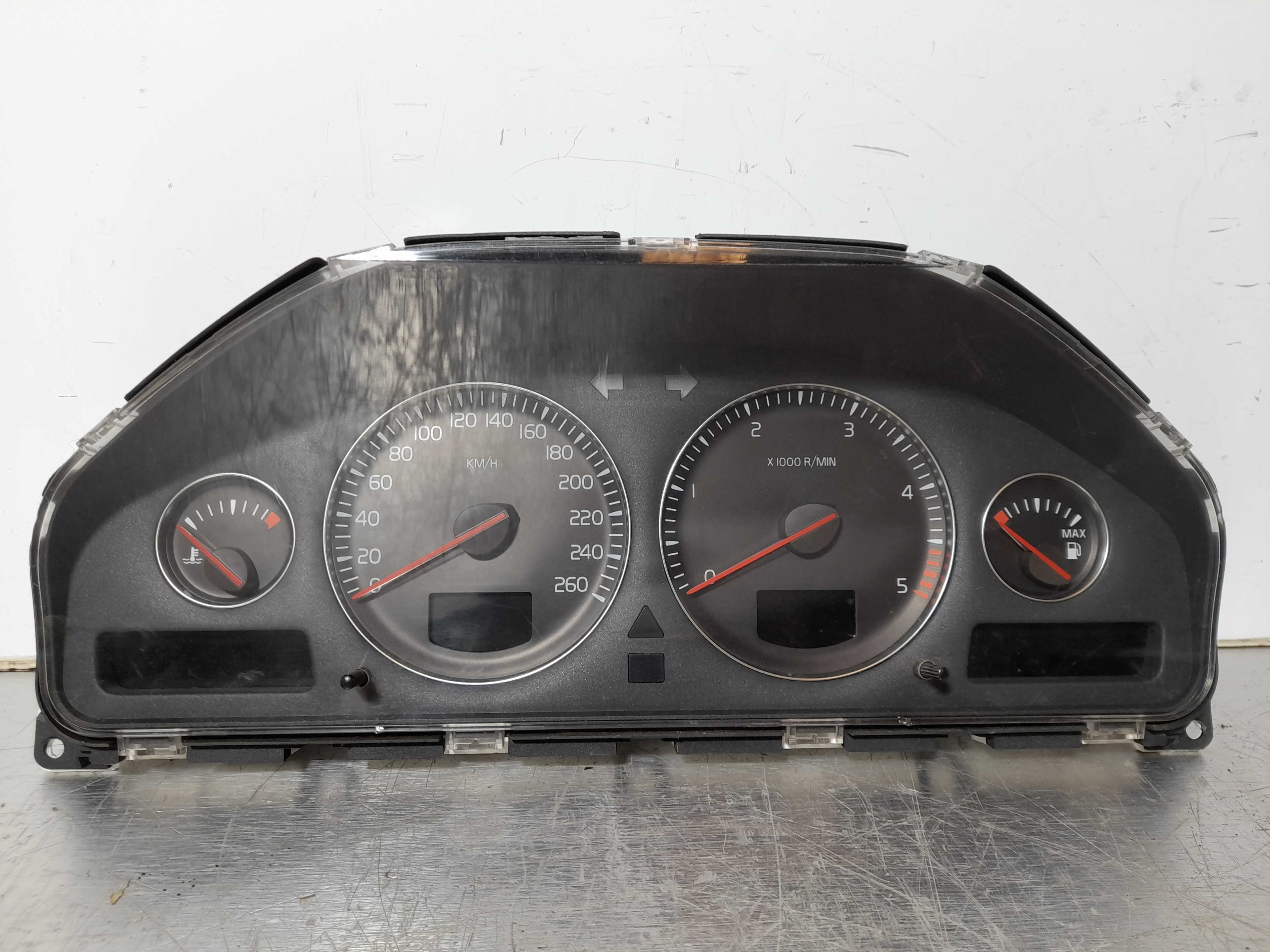 Recambio de cuadro instrumentos para volvo s60 berlina 2.4 d referencia OEM IAM 30682277  