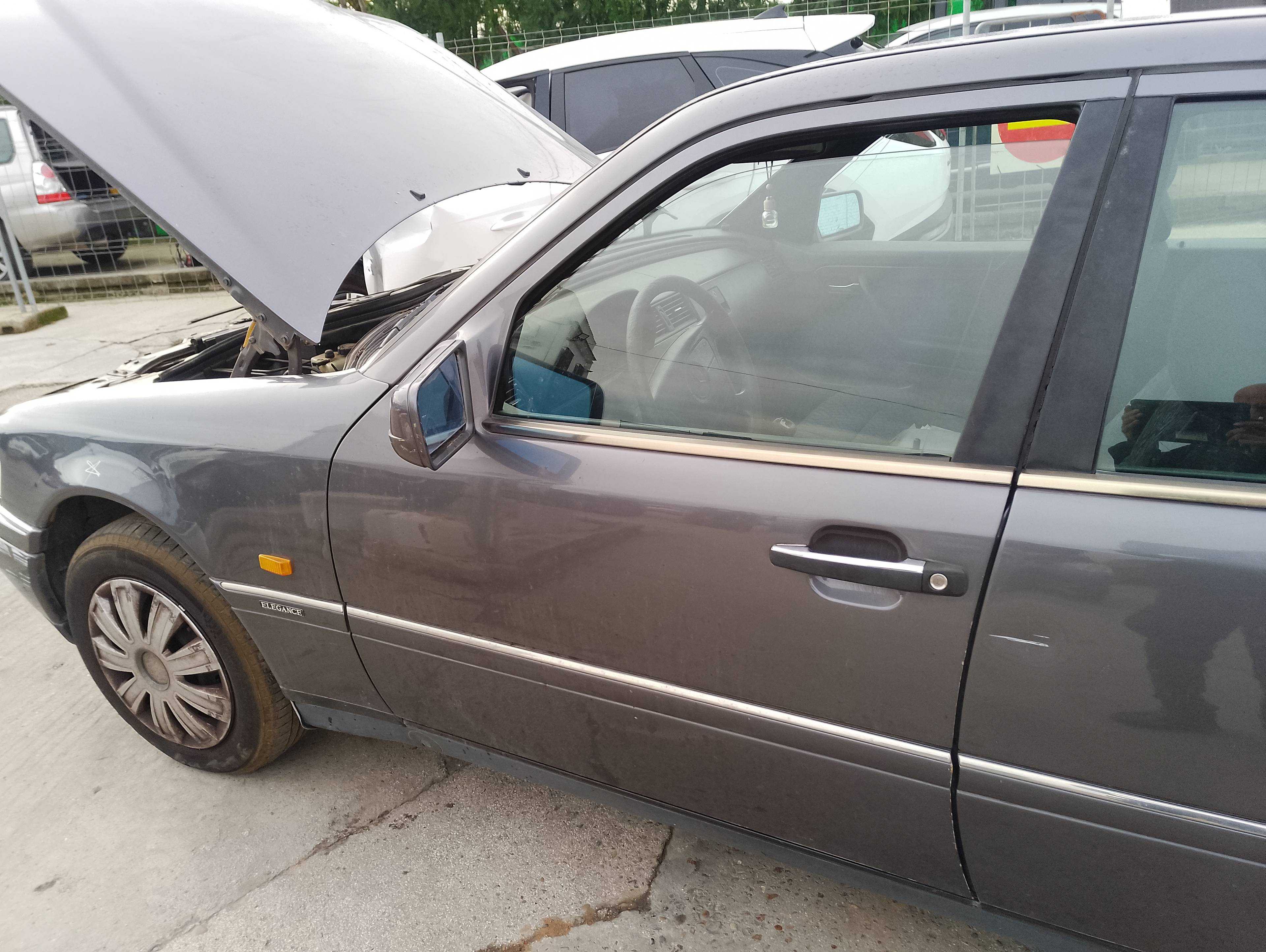 Recambio de puerta delantera izquierda para mercedes-benz clase c (w202) berlina 180 (202.018) referencia OEM IAM   