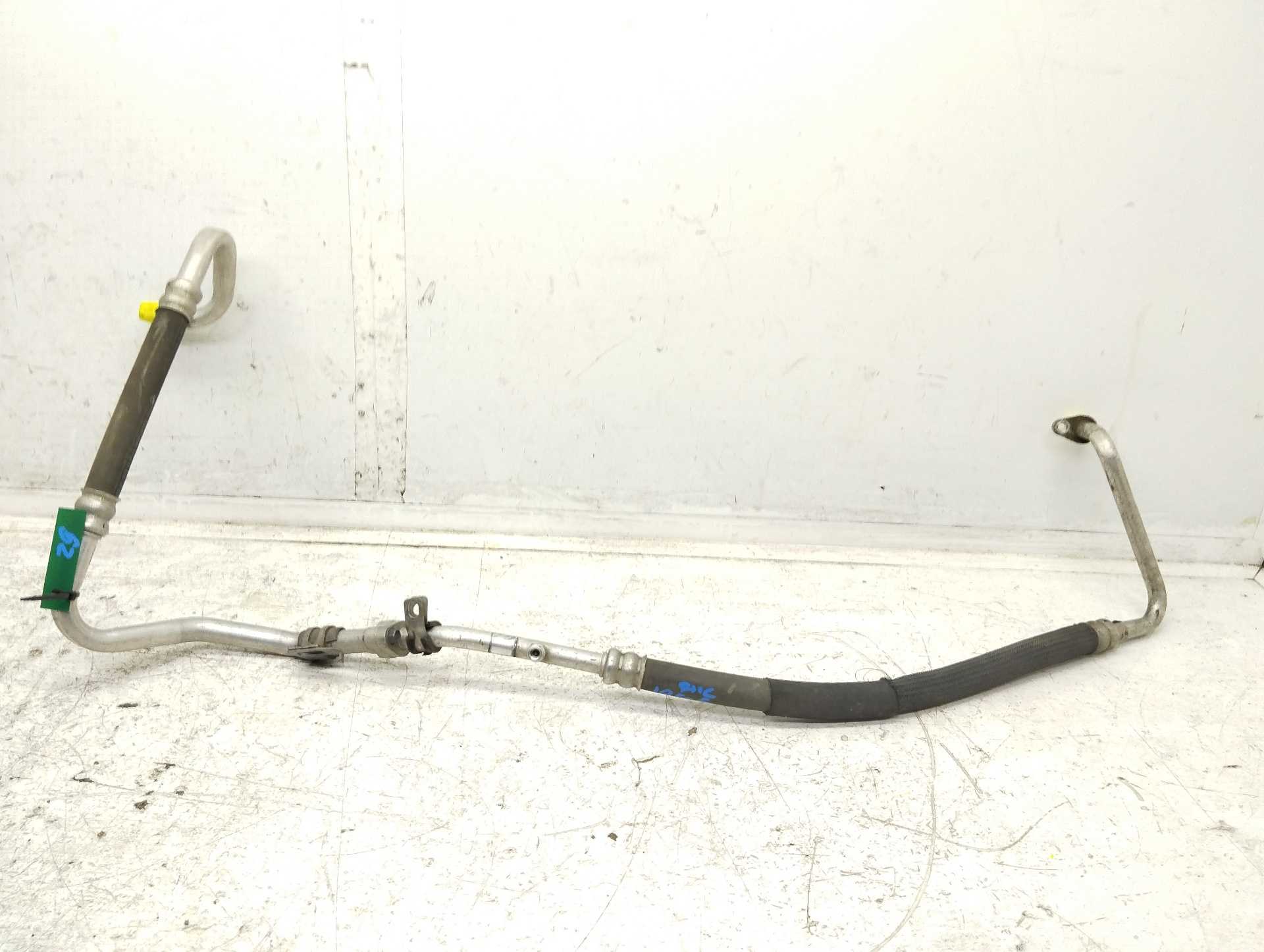 Recambio de tubos aire acondicionado para renault clio iv 1.5 dci referencia OEM IAM 924803929R  