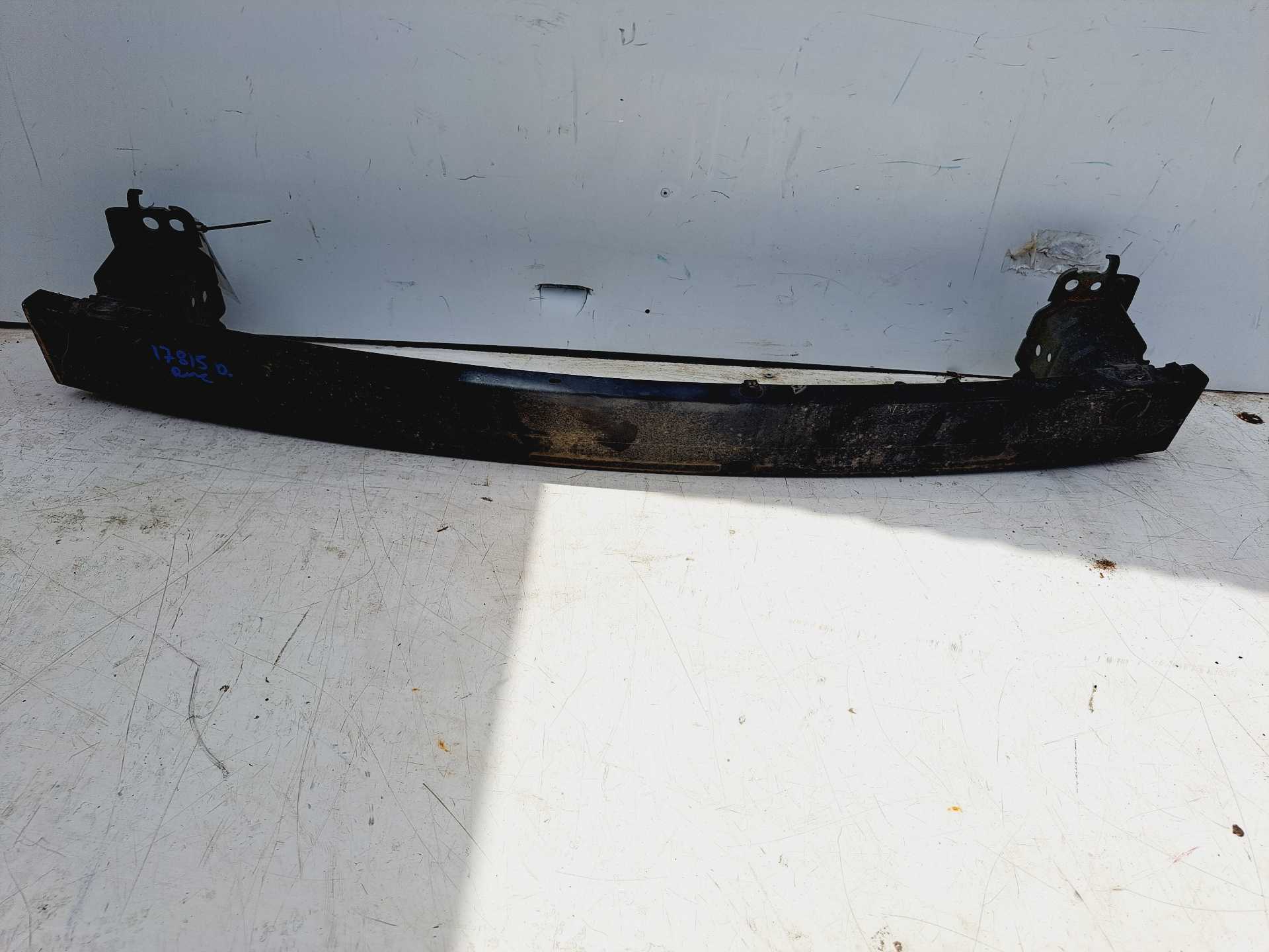 Recambio de refuerzo paragolpes delantero para toyota auris 1.8 16v (híbrido) referencia OEM IAM   