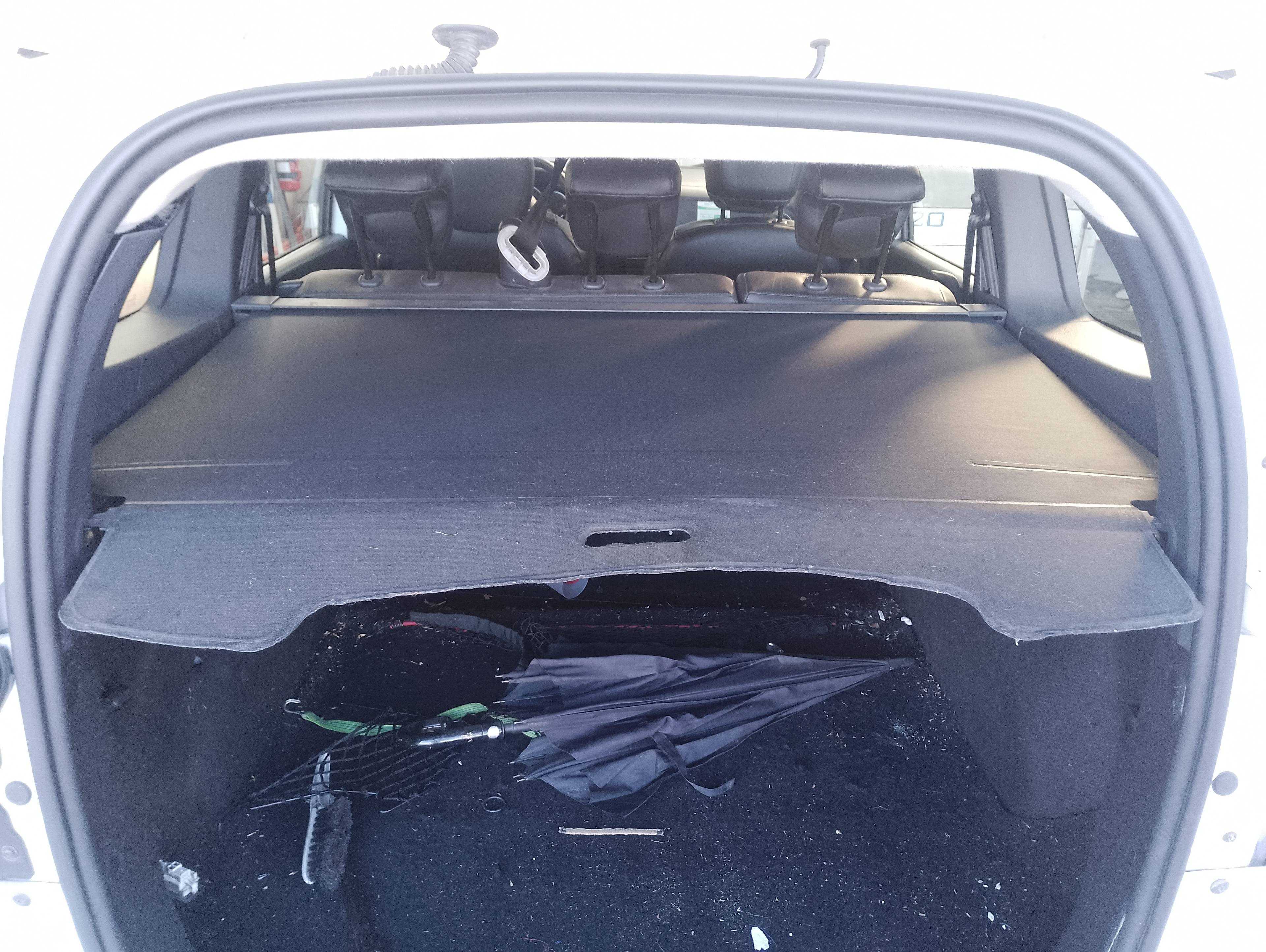 Recambio de bandeja trasera para dacia lodgy 15th anniversary referencia OEM IAM   
