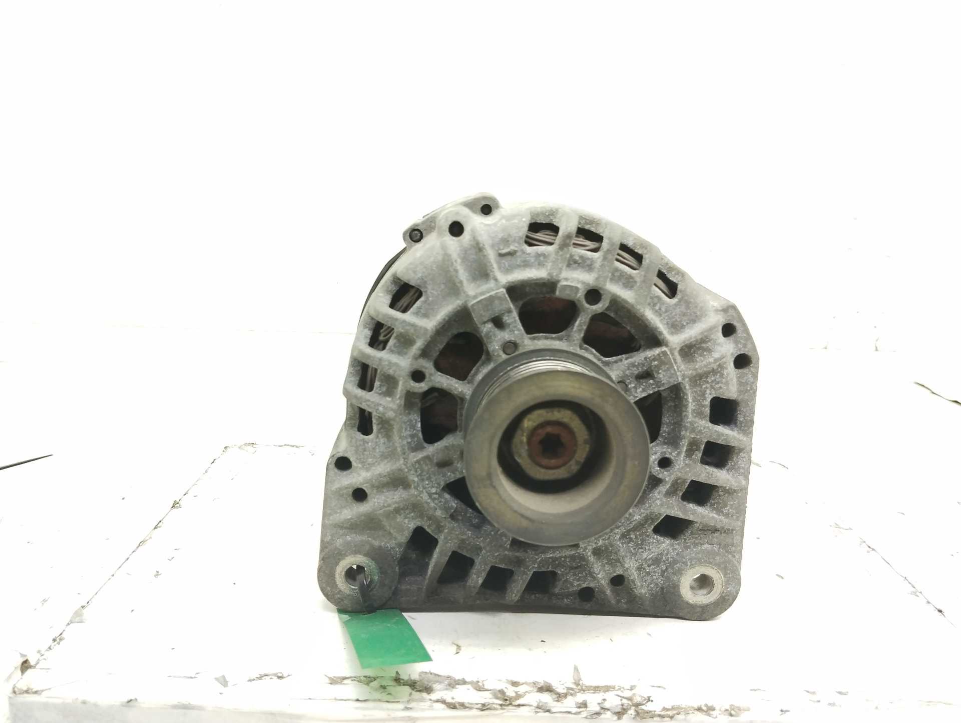 Recambio de alternador para nissan primera berlina (p12) acenta referencia OEM IAM 8200290217 SG12B081 2542817B