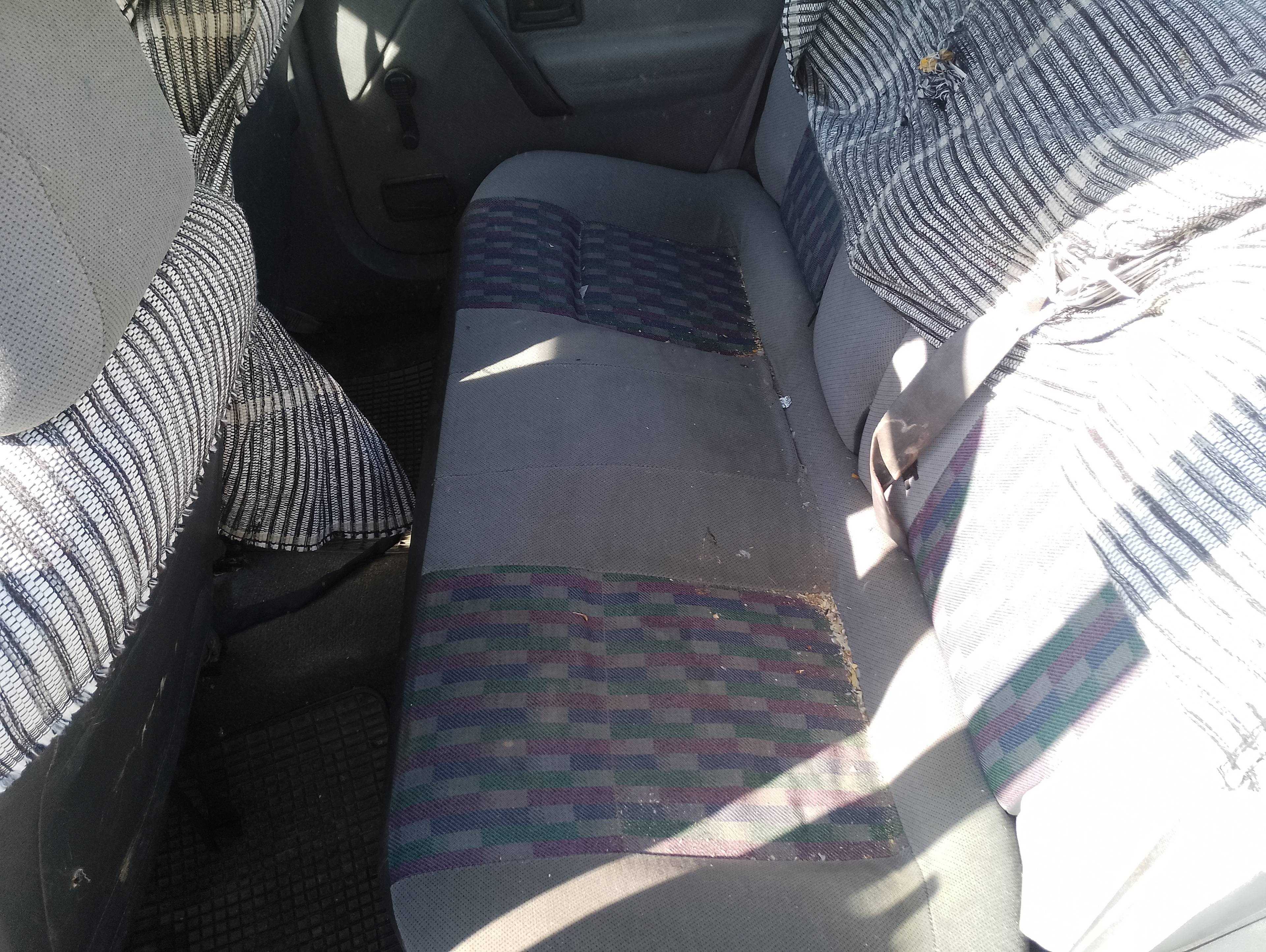 Recambio de asientos traseros para renault 19 (b/c/l53) referencia OEM IAM   