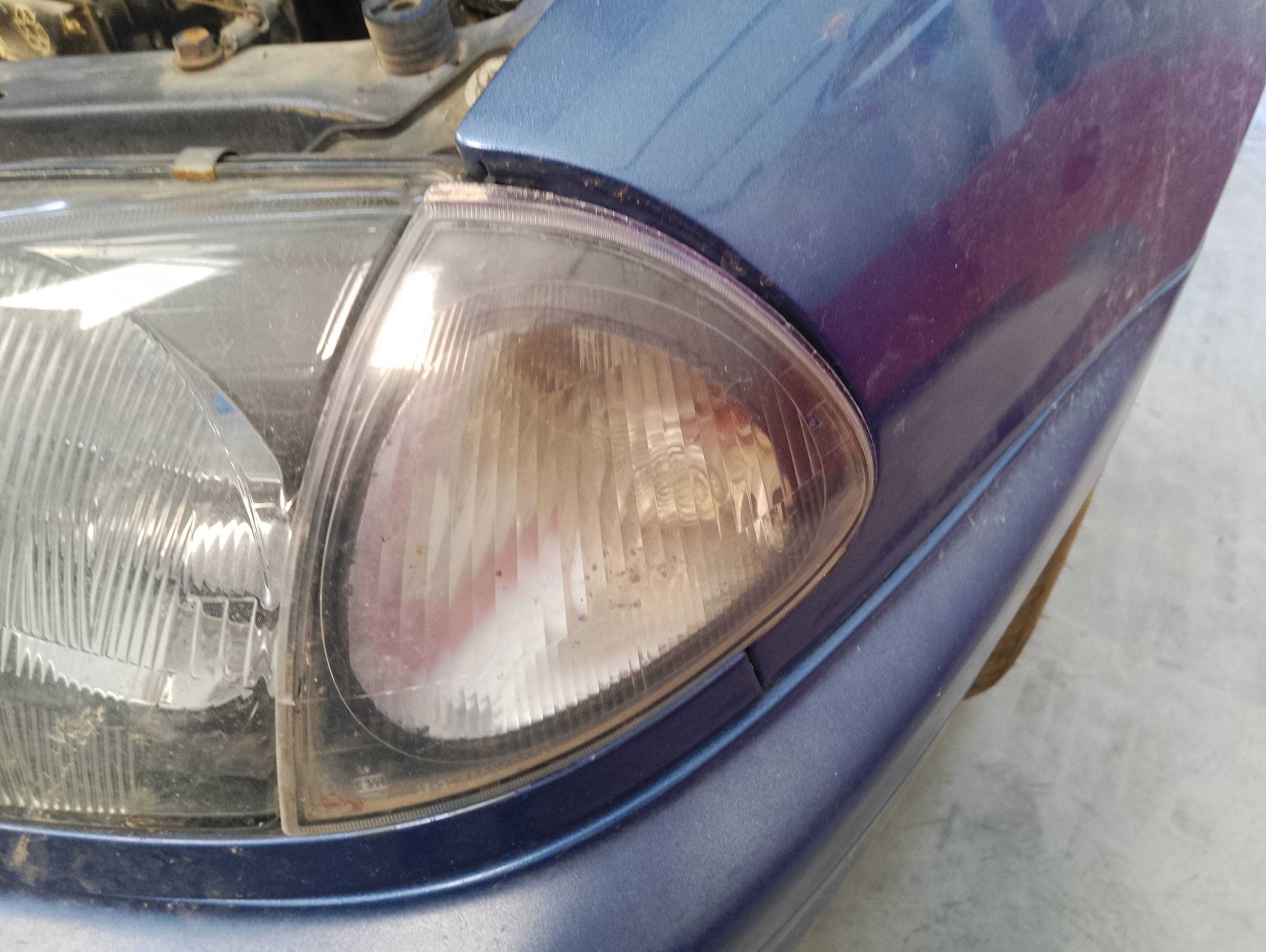 Recambio de piloto delantero izquierdo para toyota avensis berlina (t 22) 2.0 td luna (5-ptas.) referencia OEM IAM   