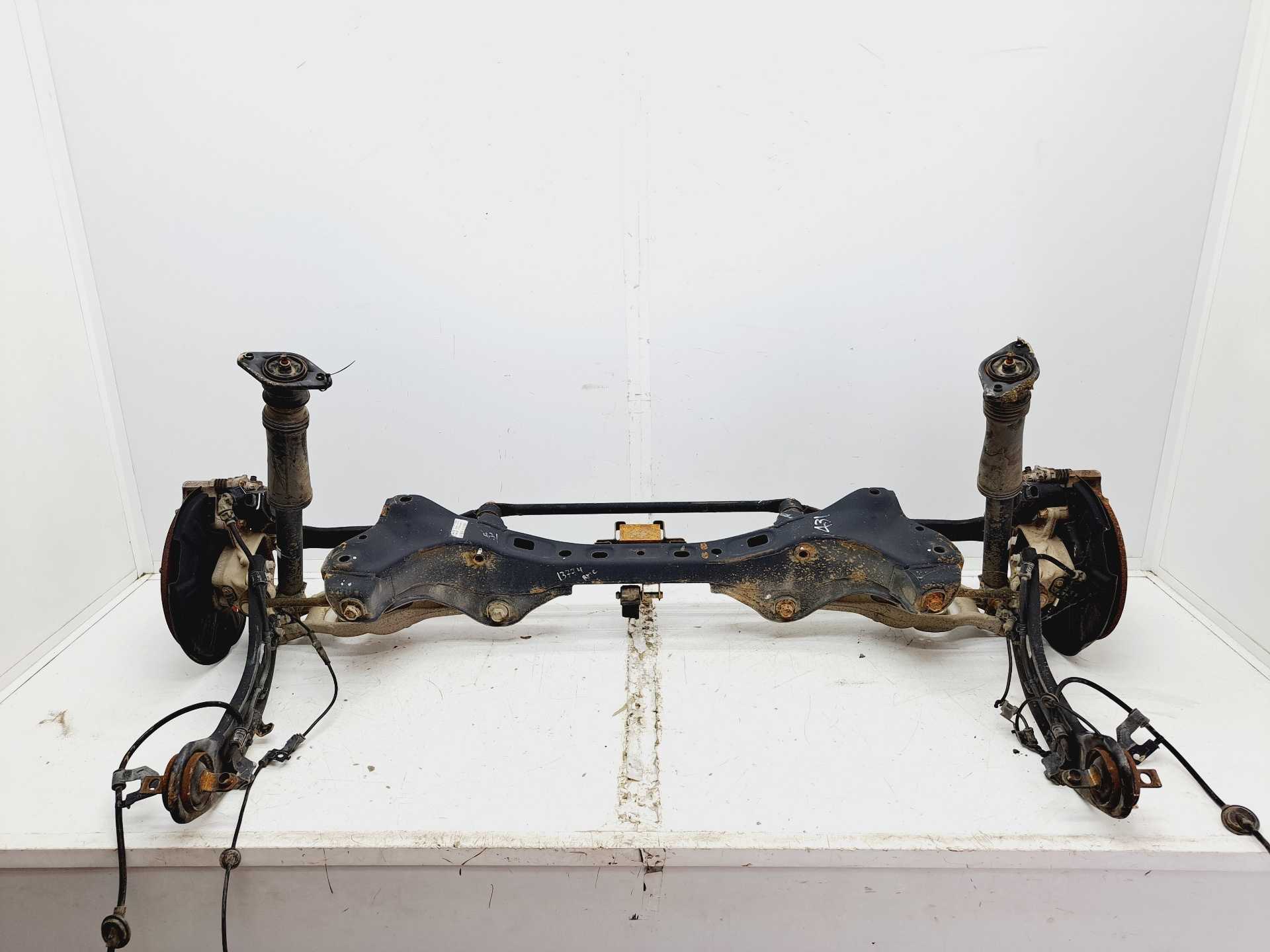 Recambio de puente trasero para hyundai i40 cw klass blue referencia OEM IAM 554053Z750 554053Z750 