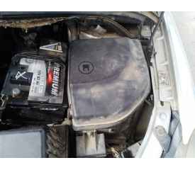 CAJA RELES / FUSIBLES 9636760580 9644098280 