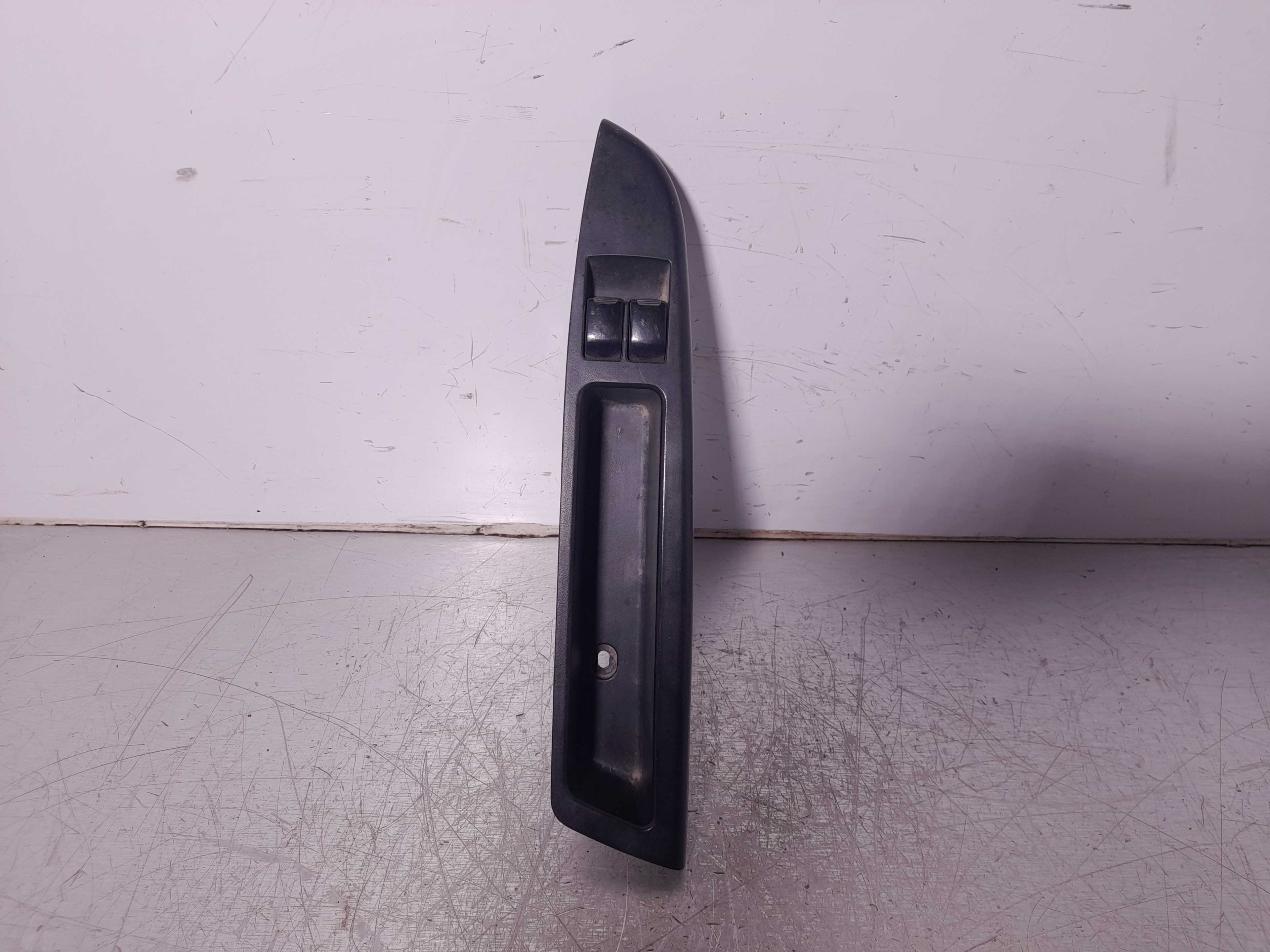 Recambio de mando elevalunas delantero izquierdo para chevrolet matiz se referencia OEM IAM   