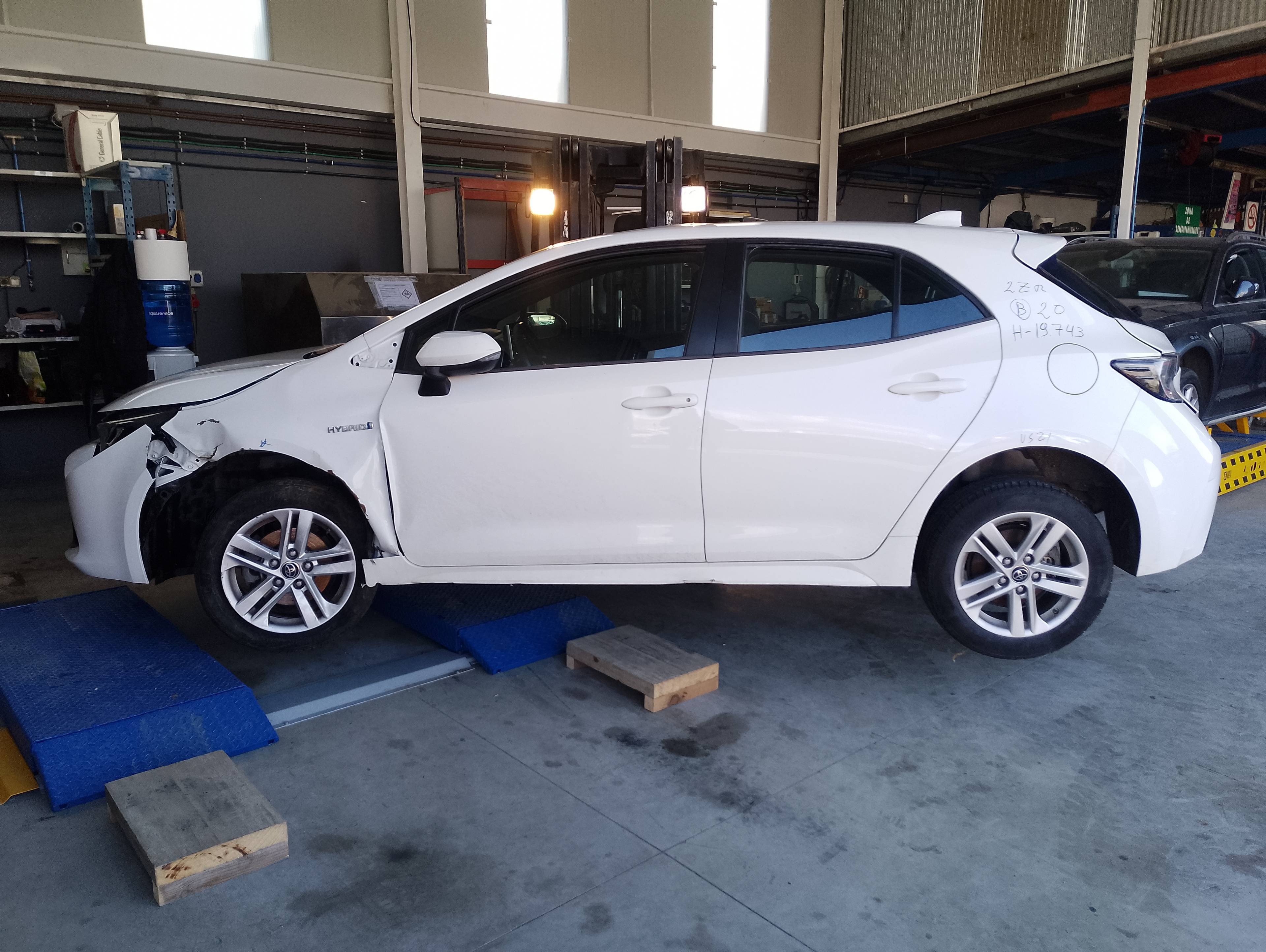 toyota corolla hybrid (e21) del año 2020