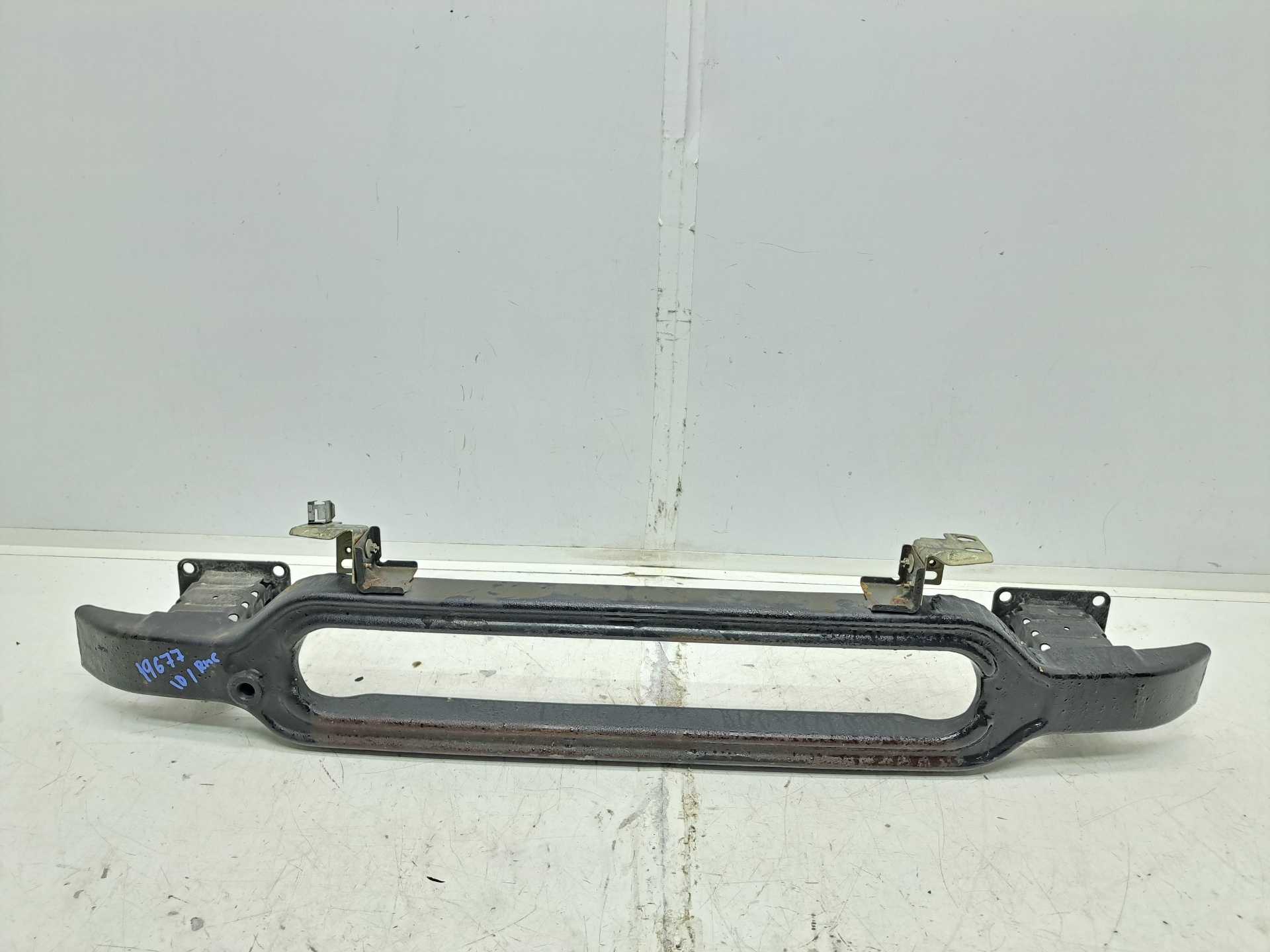 Recambio de refuerzo paragolpes delantero para peugeot 407 sr sport referencia OEM IAM 7414fn  