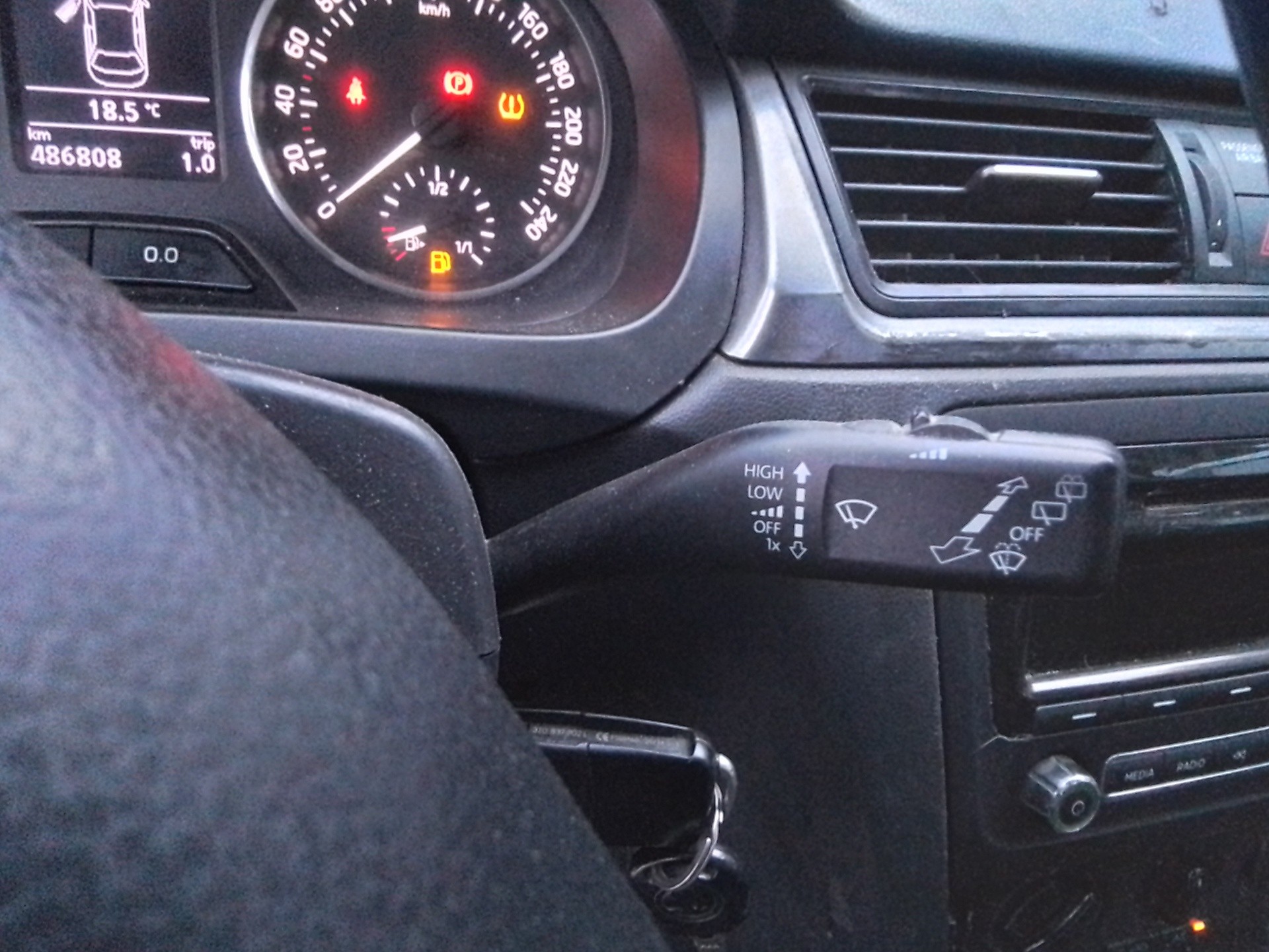 Recambio de mando limpia para skoda rapid 1.6 tdi dpf referencia OEM IAM   