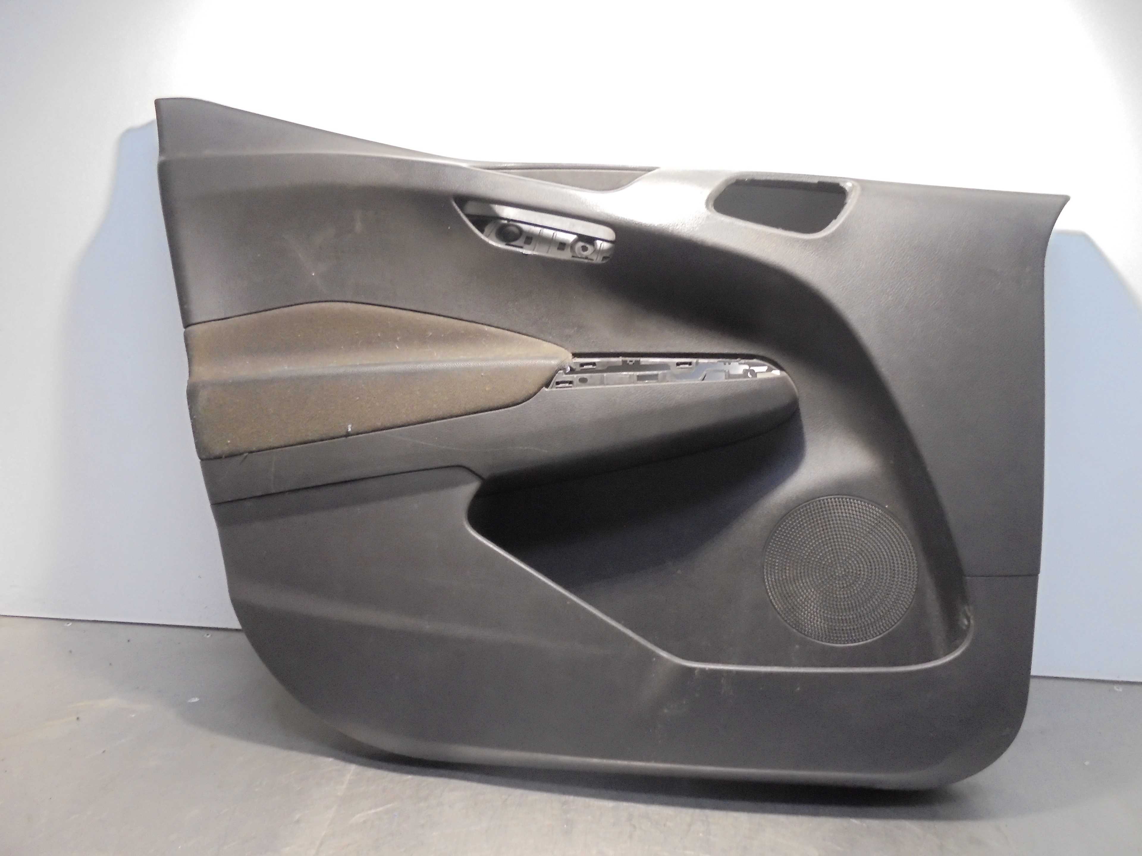 Recambio de guarnecido puerta delantera izquierda para ford tourneo courier (c4a) ambiente referencia OEM IAM   
