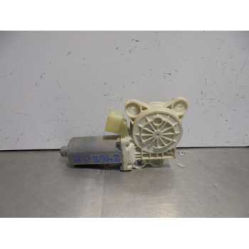 MOTOR ELEVALUNAS DELANTERO DERECHO A2308200942 