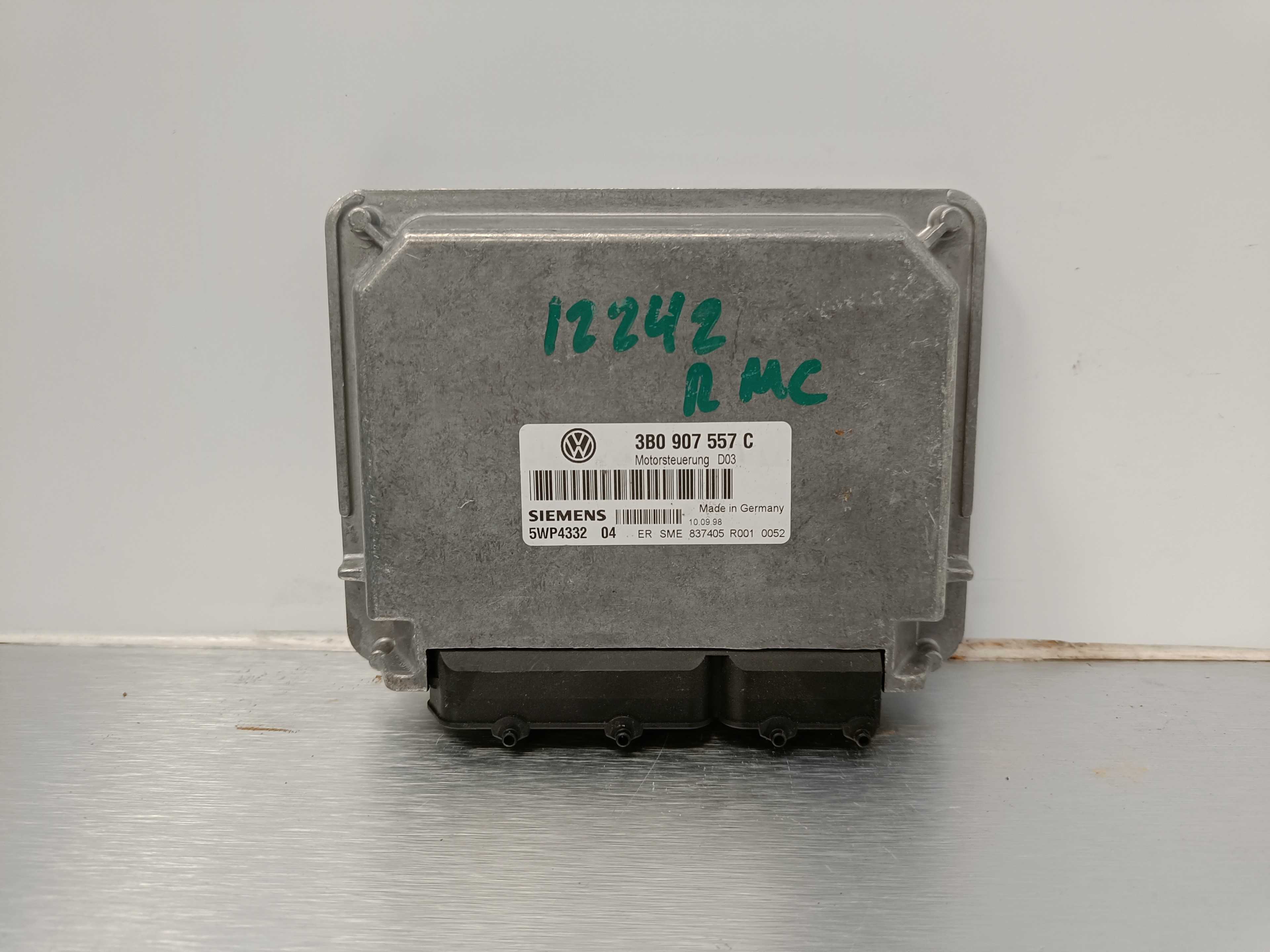 Recambio de centralita motor uce para alfa romeo 147 (190) 1.9 jtd cat referencia OEM IAM 3B0907557C  