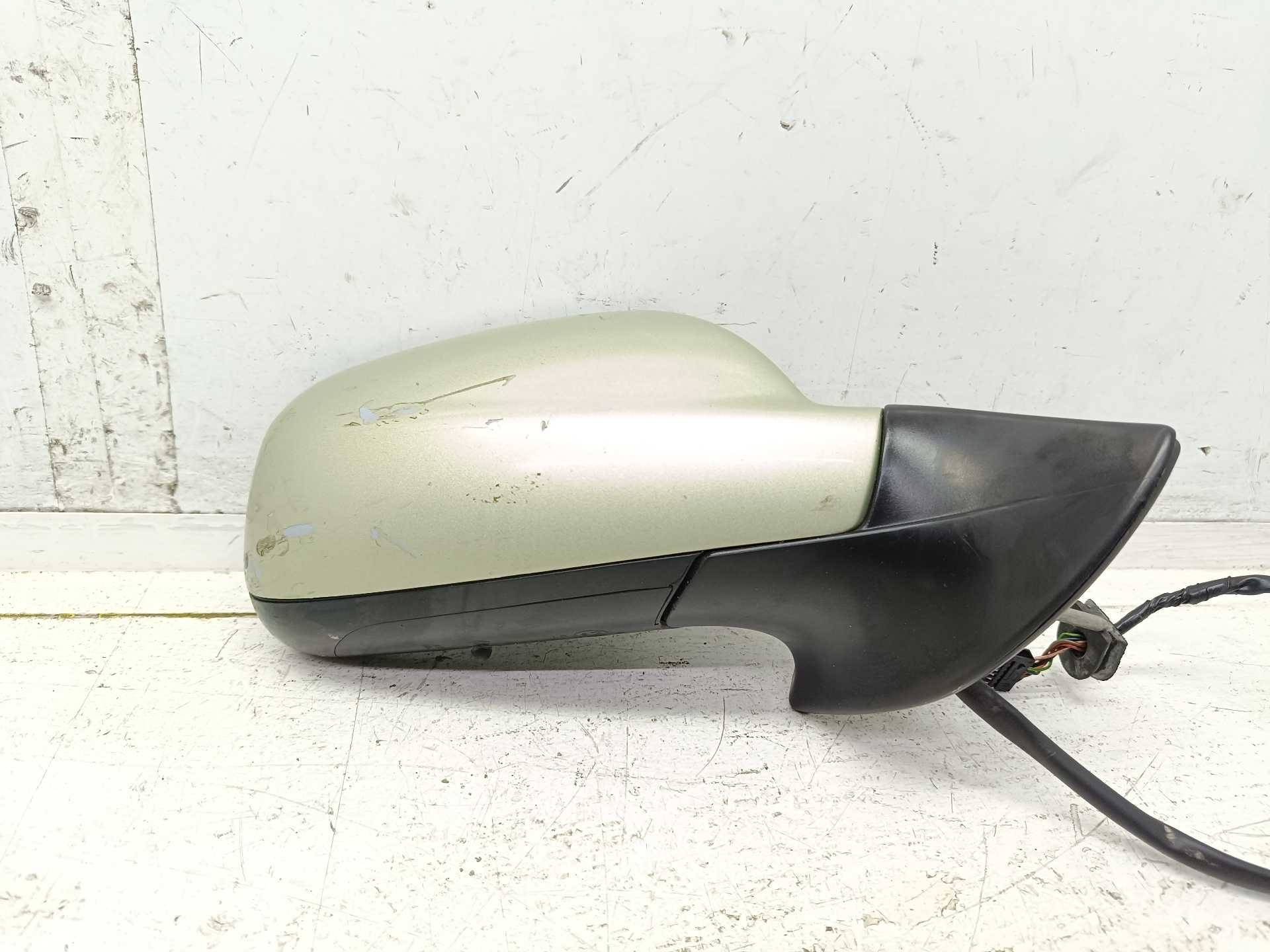 Recambio de retrovisor derecho para peugeot 407 sr sport referencia OEM IAM   