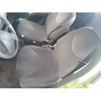 ASIENTO DELANTERO IZQUIERDO 