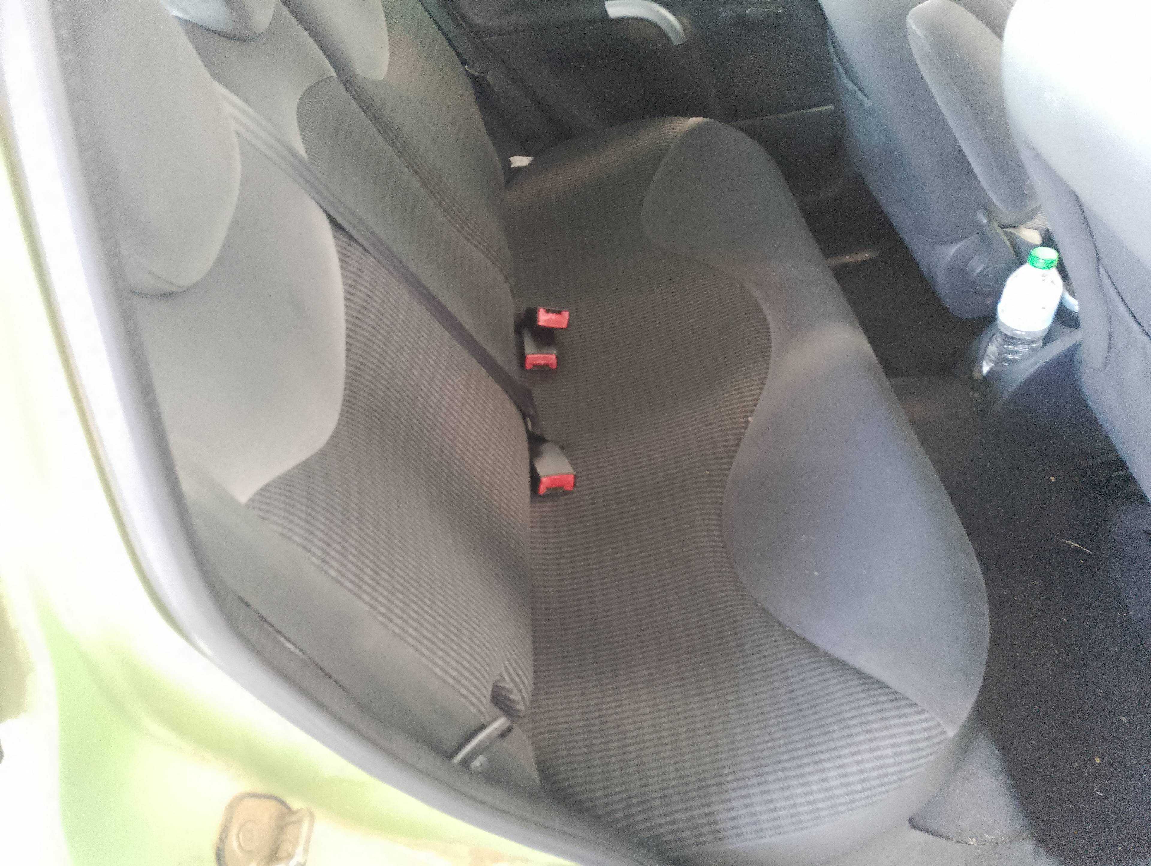 Recambio de asientos traseros para citroën c3 1.1 satisfaction referencia OEM IAM   