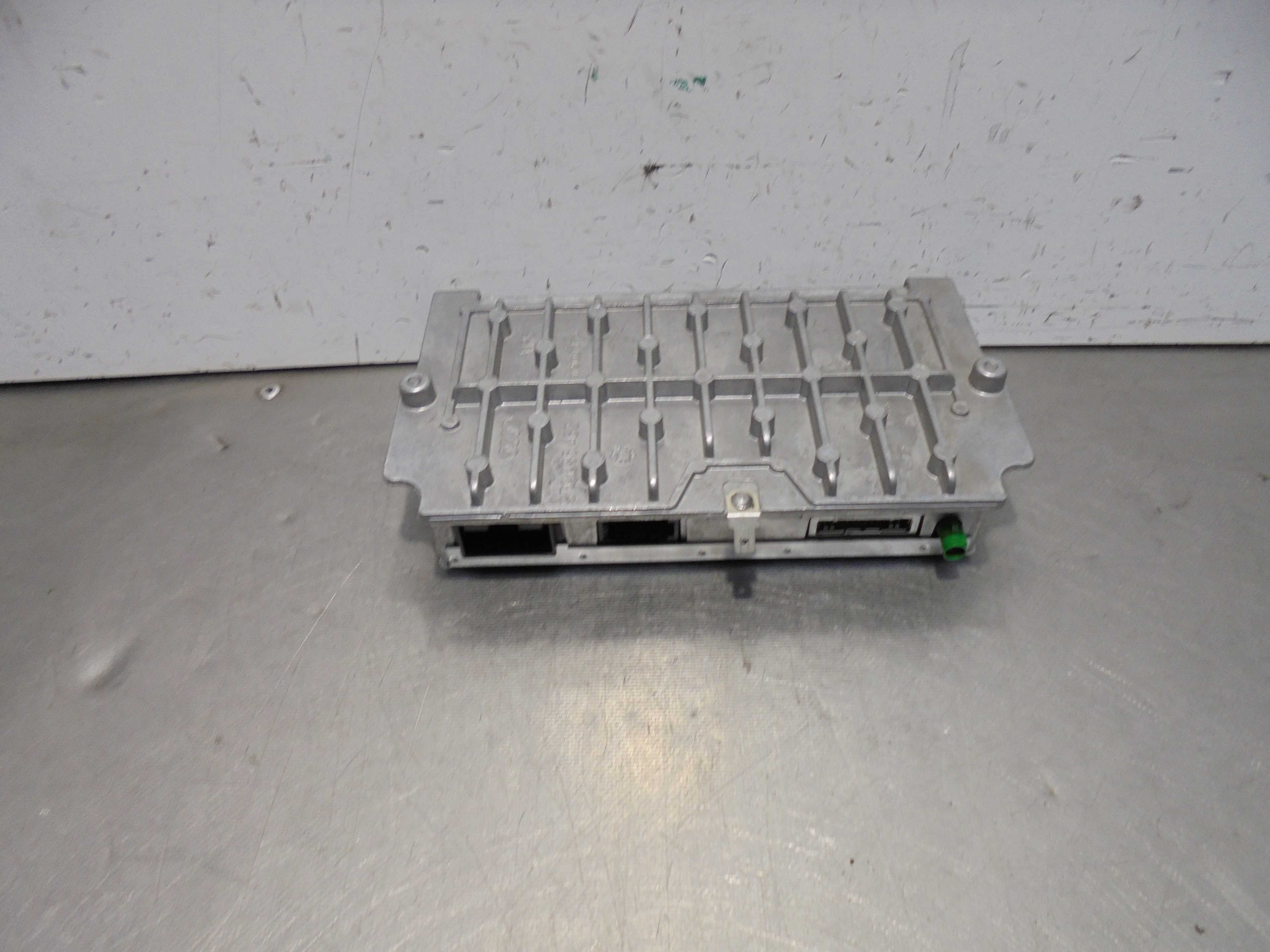 Recambio de amplificador de sonido para audi a4 avant (8k5) (2008) básico referencia OEM IAM   