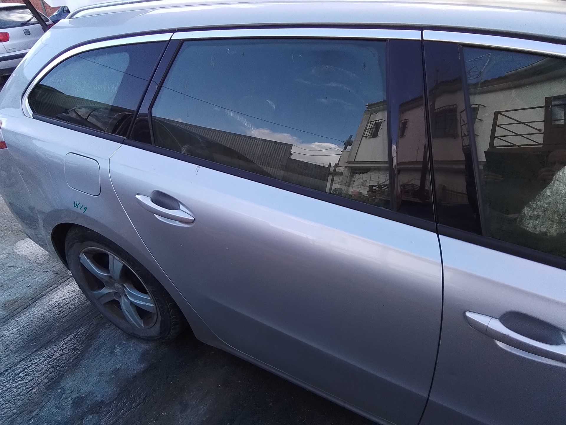 Recambio de puerta trasera derecha para peugeot 508 2.0 16v hdi fap referencia OEM IAM   
