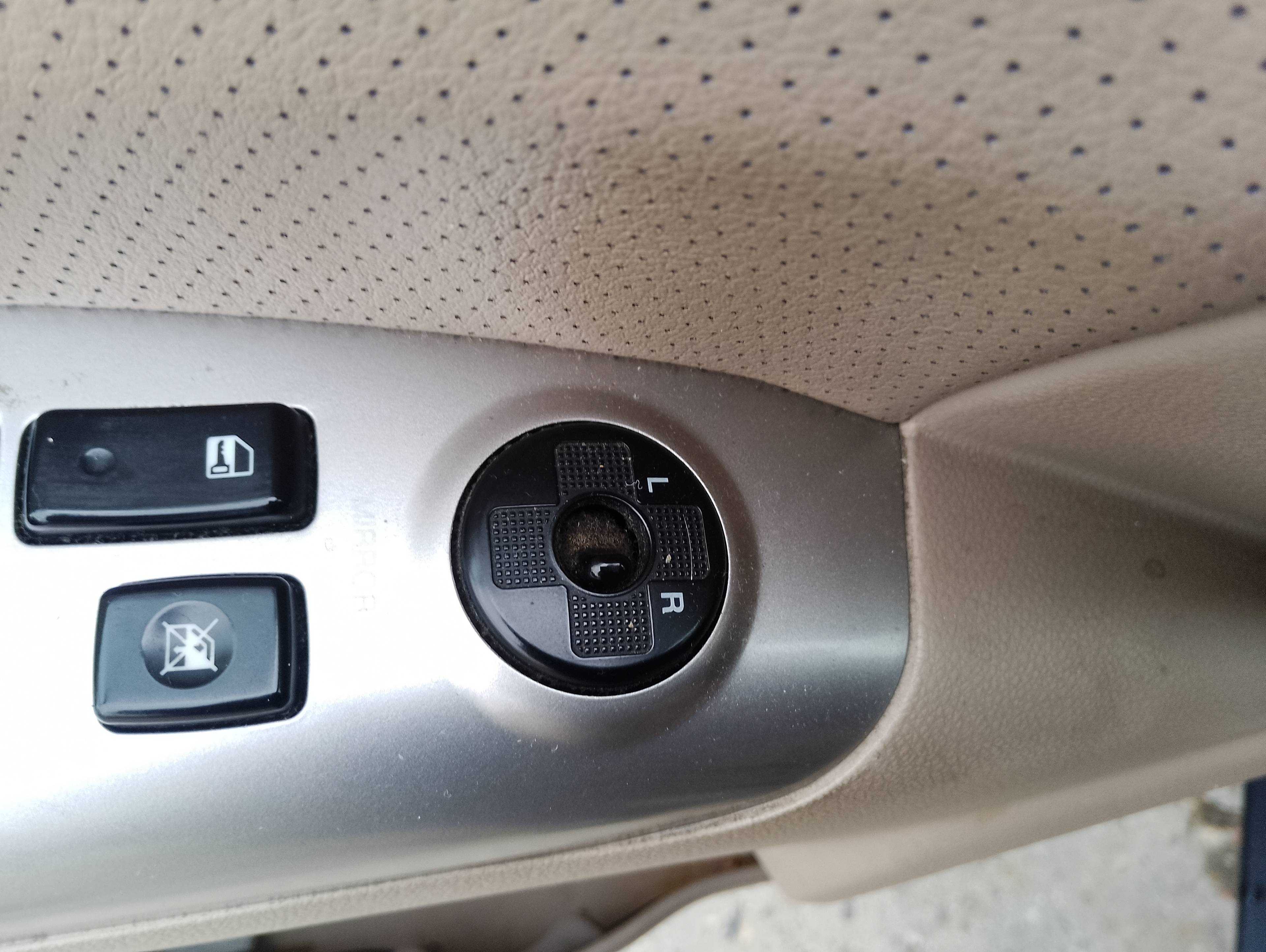 Recambio de mando retrovisor para kia sportage drive 4x4 referencia OEM IAM   