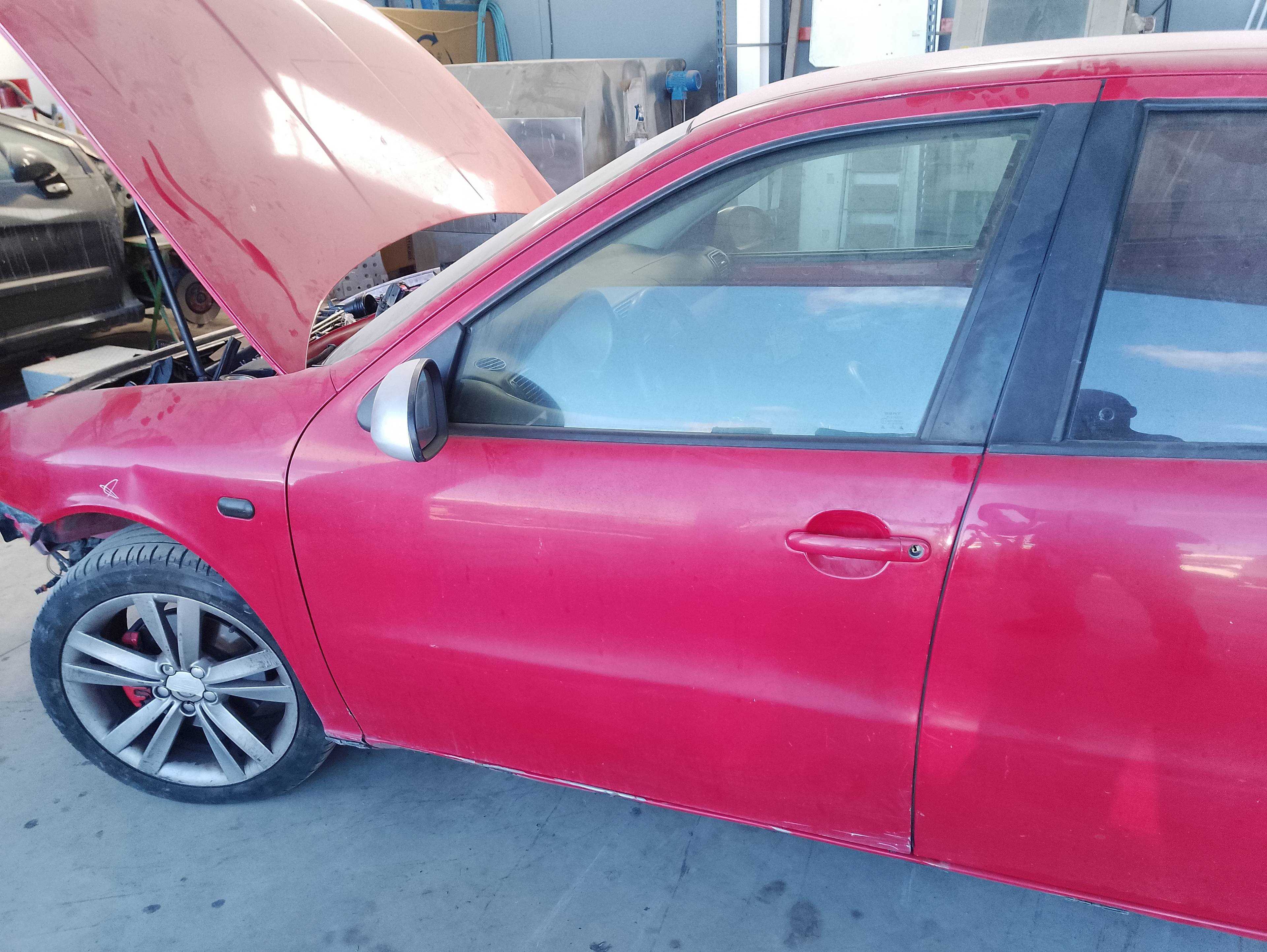 Recambio de puerta delantera izquierda para seat leon (1m1) fr special edition referencia OEM IAM   