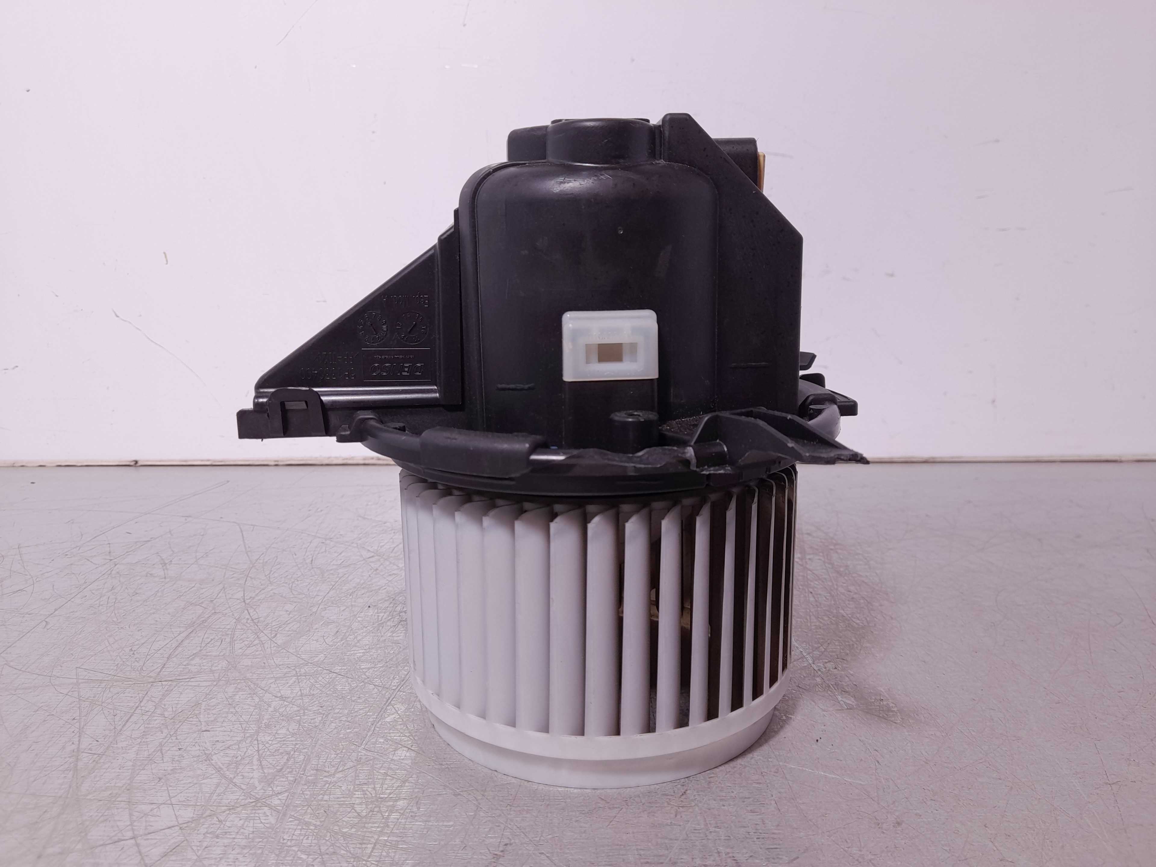 Recambio de motor calefaccion para peugeot 407 st confort referencia OEM IAM 5P1330400 DENSO 