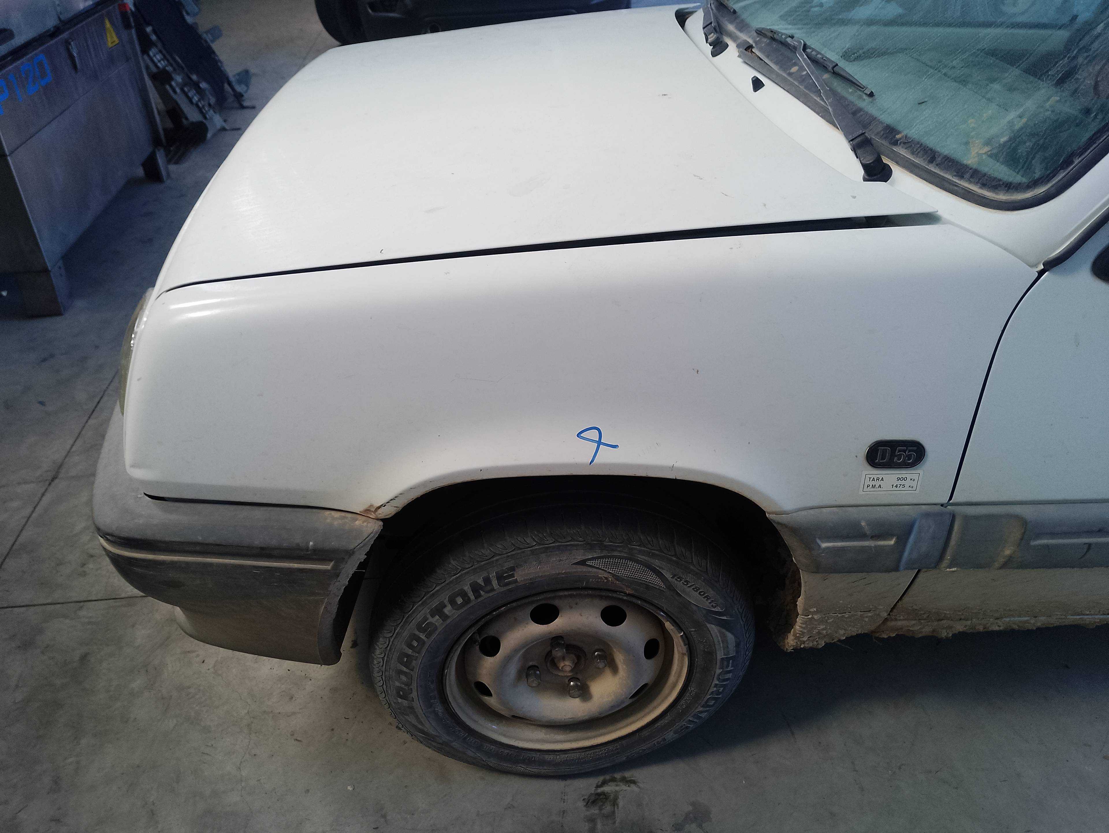 Recambio de aleta delantera izquierda para renault express 1.9 d referencia OEM IAM   
