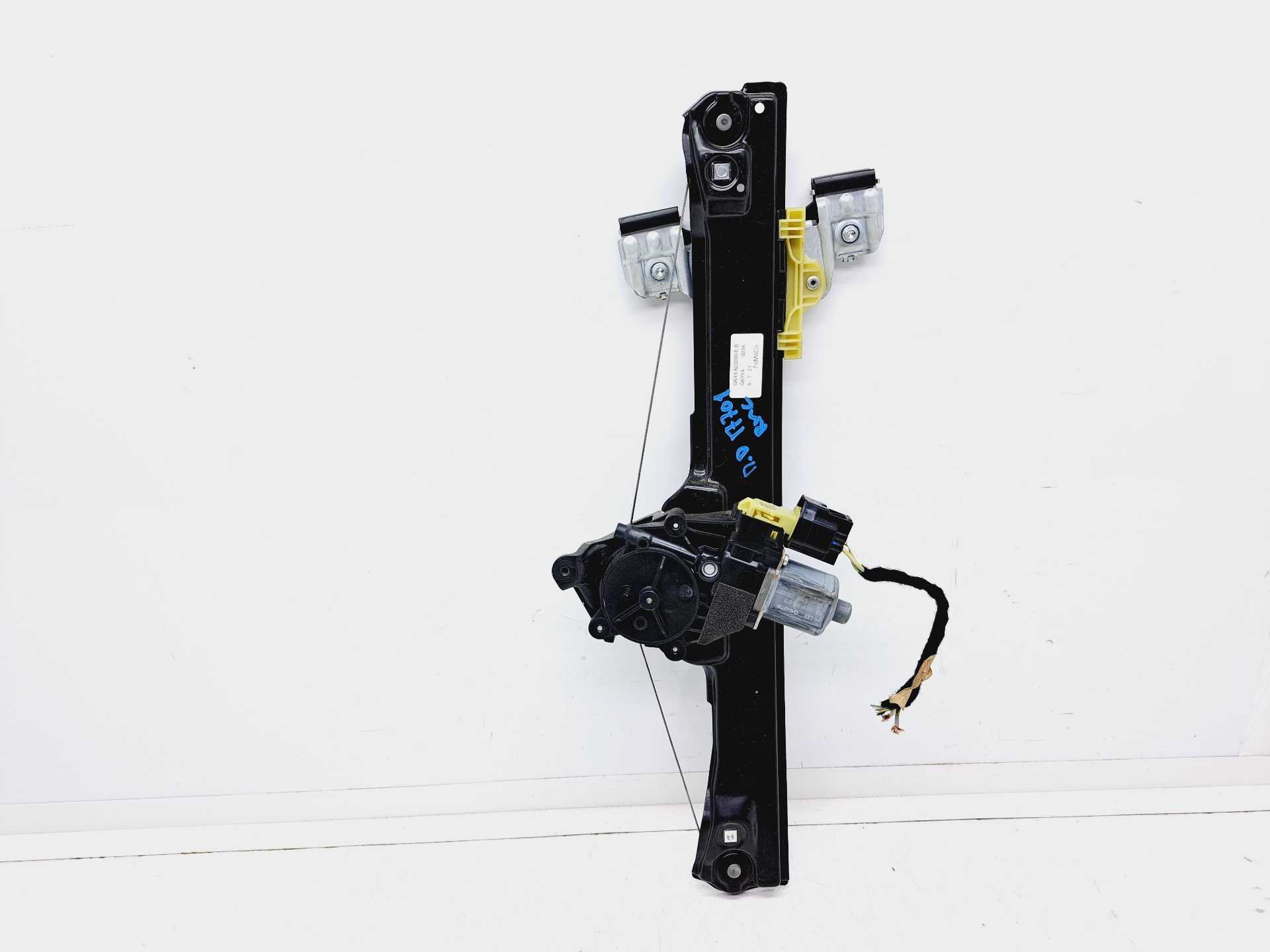 Recambio de elevalunas delantero derecho para ford ecosport (cr6) cool&connect referencia OEM IAM GN15A23200EB 0130822078 BOSCH