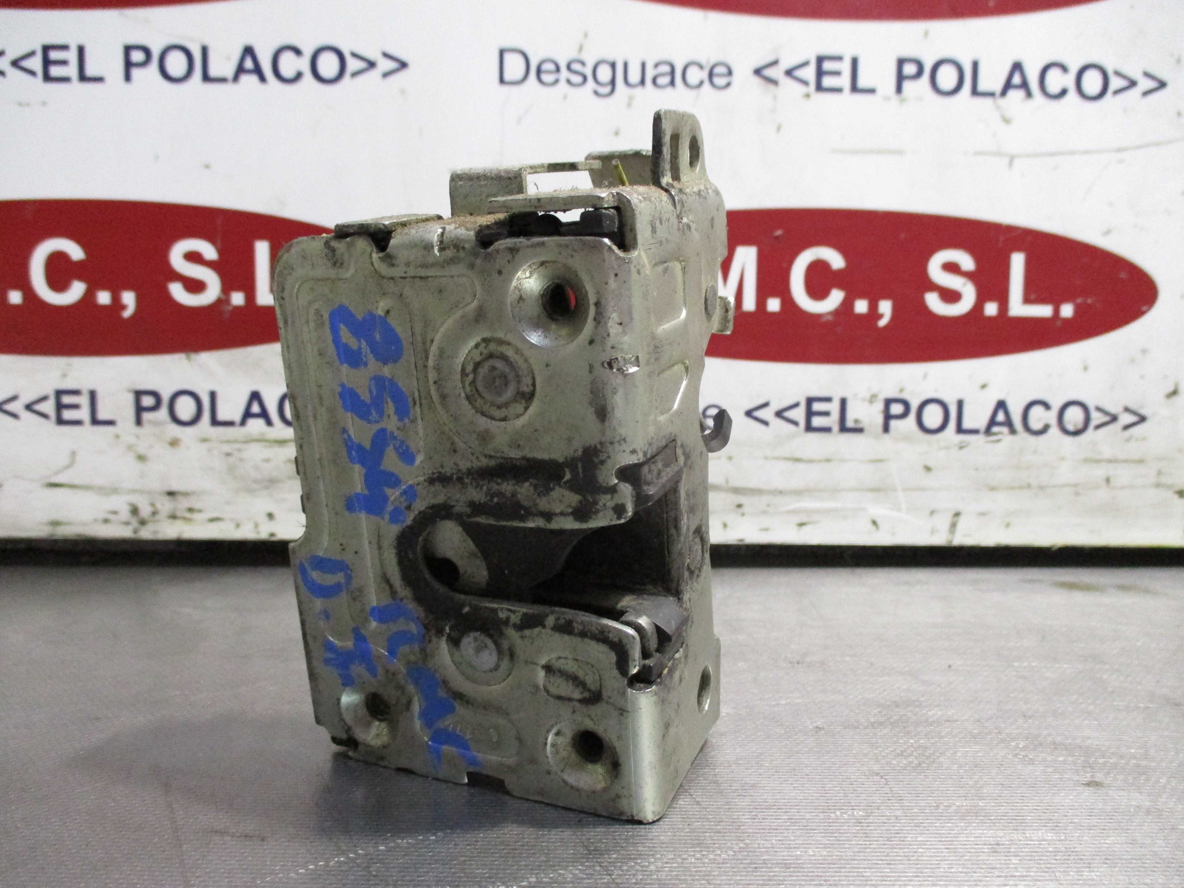 Recambio de cerradura puerta delantera izquierda para dacia logan ambiance referencia OEM IAM   