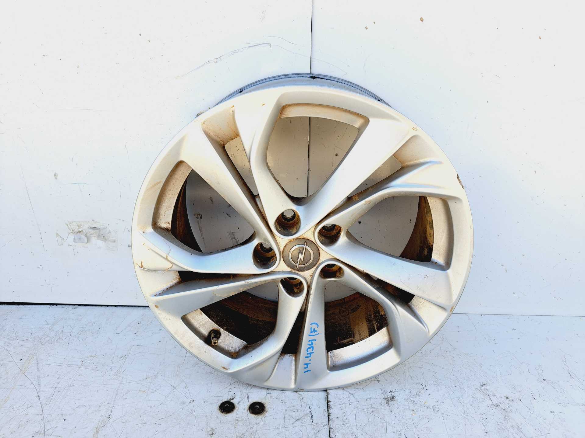 Recambio de llanta para opel astra k lim. 5türig dynamic referencia OEM IAM 13409657 R17 
