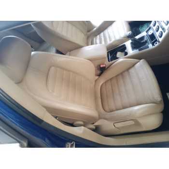 ASIENTO DELANTERO DERECHO 
