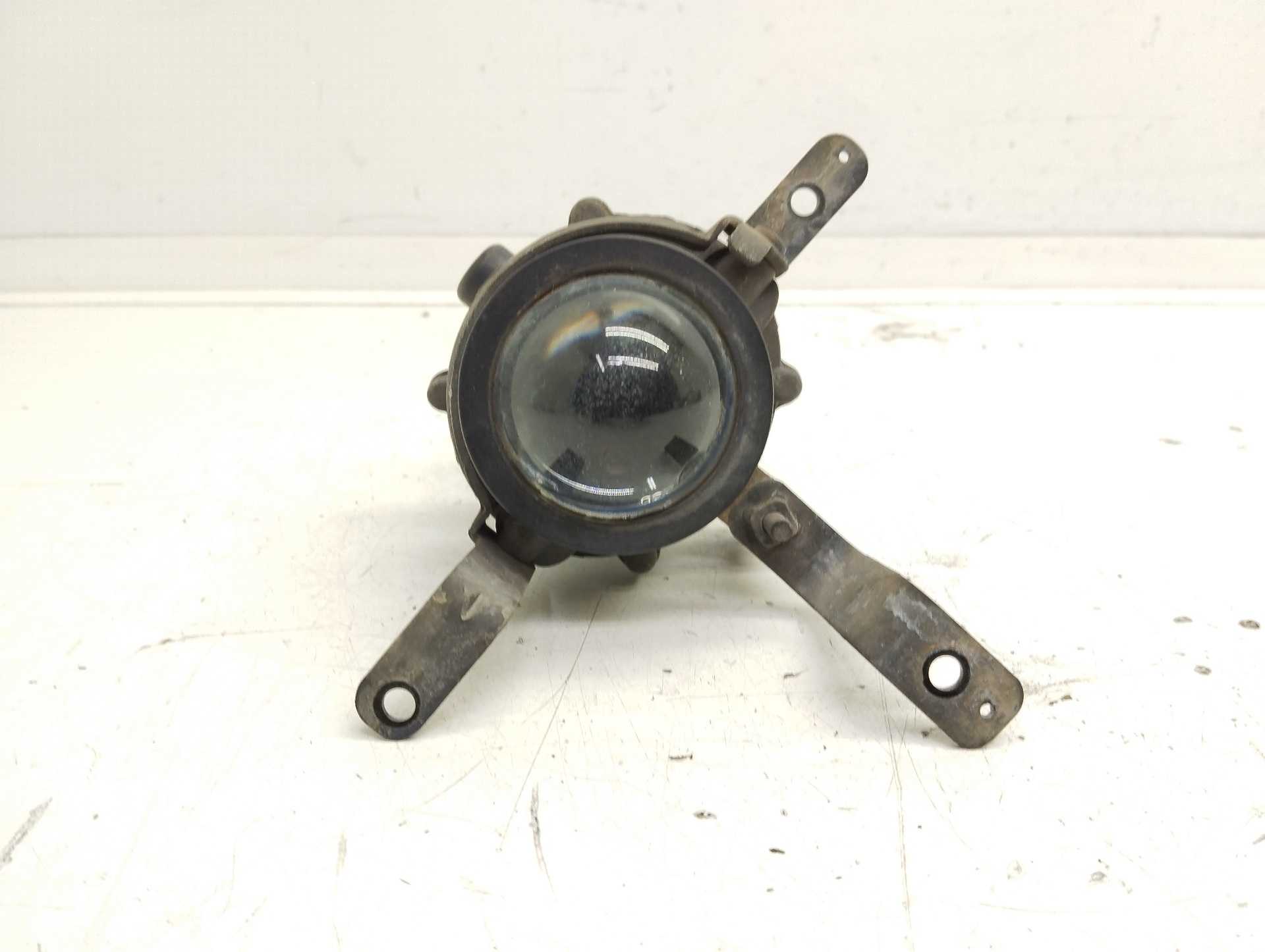 Recambio de faro antiniebla izquierdo para hyundai trajet (fo) 2.0 crdi gls referencia OEM IAM 9006HB4  