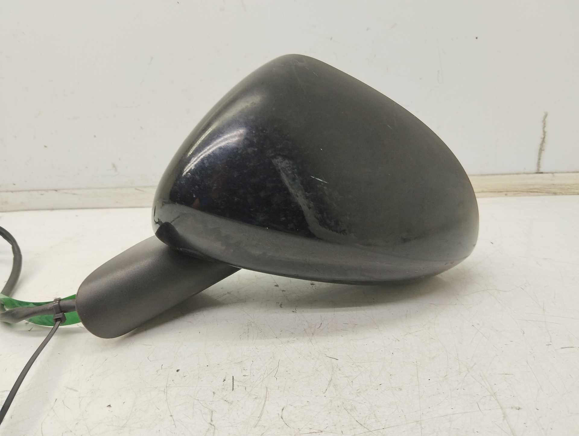 Recambio de retrovisor izquierdo para opel corsa d ´´111 years´´ referencia OEM IAM 468435664  