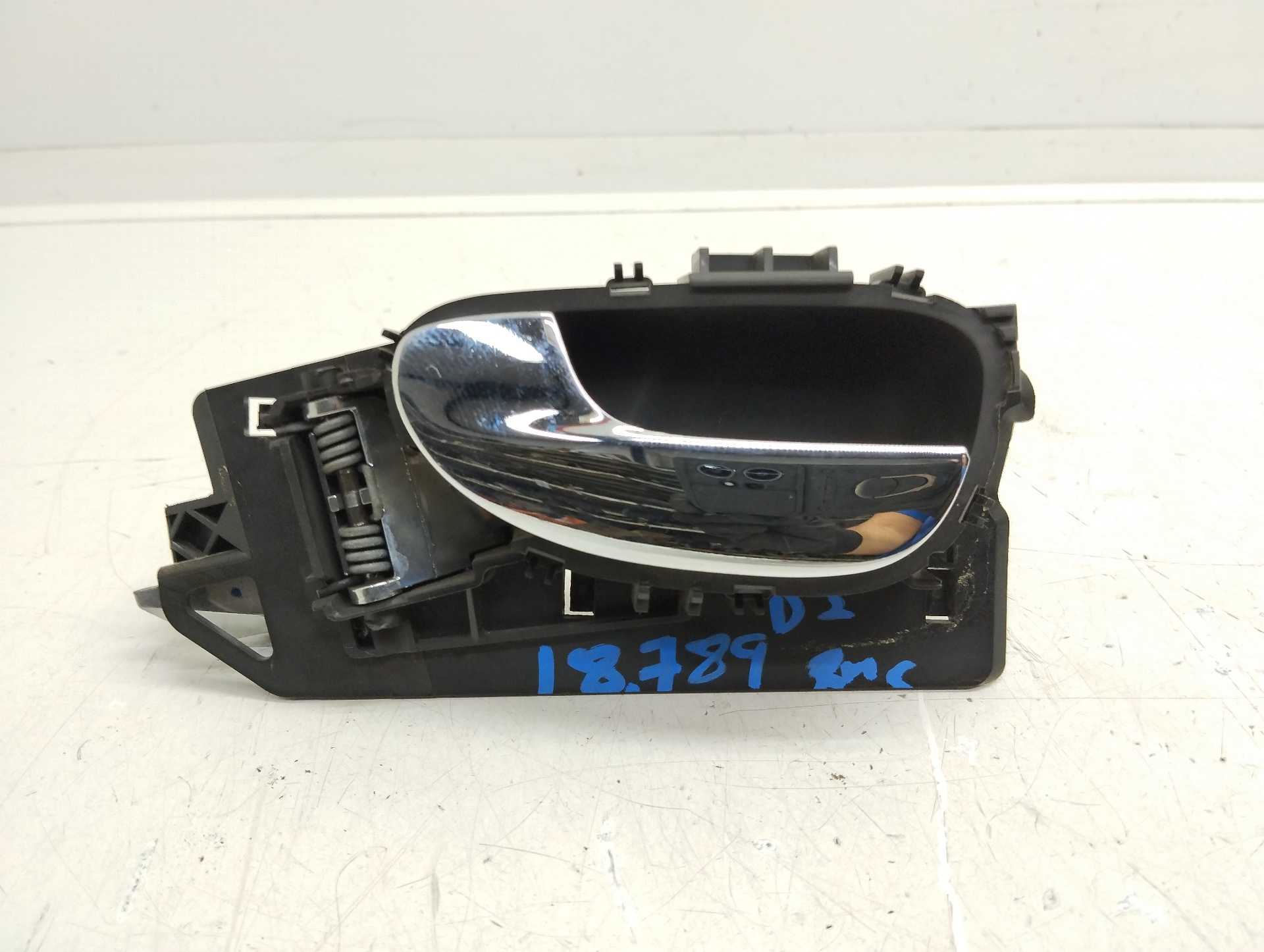 Recambio de maneta interior delantera izquierda para peugeot 307 berlina (s2) xs referencia OEM IAM 9643604577  