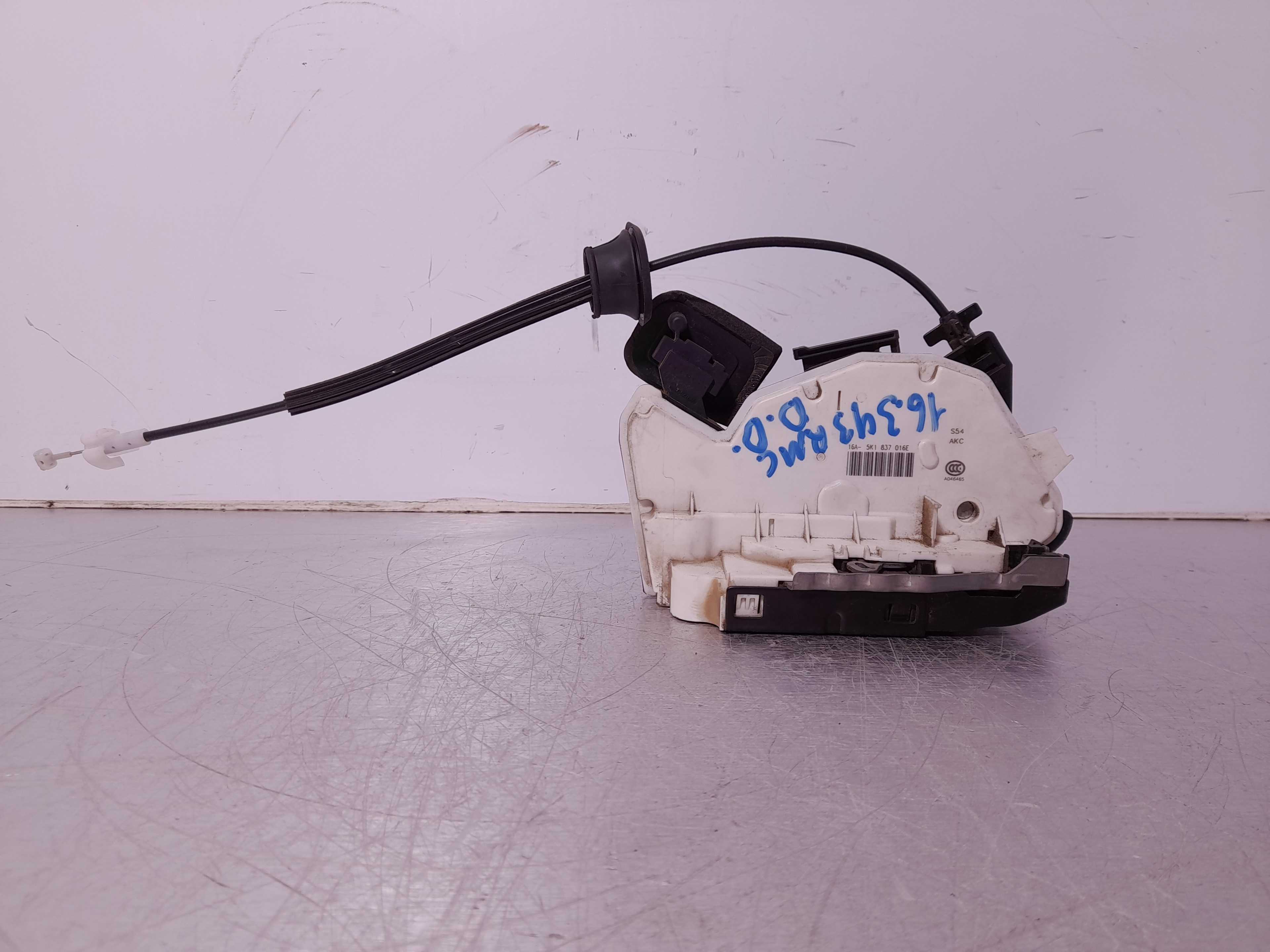 Recambio de cerradura puerta delantera derecha para seat leon (5f1) 1.6 tdi referencia OEM IAM 5K1837016E  