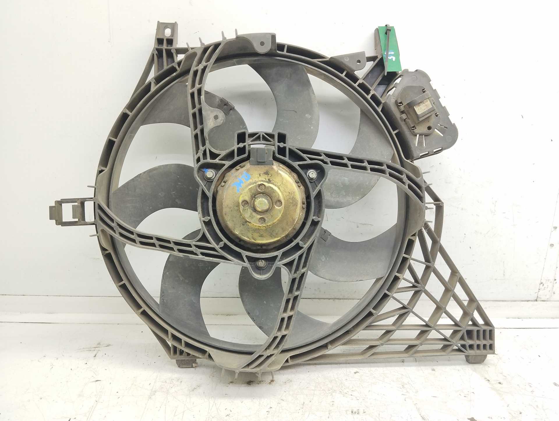 Recambio de electroventilador para nissan primera berlina (p12) acenta referencia OEM IAM MP8131X31 5000353 