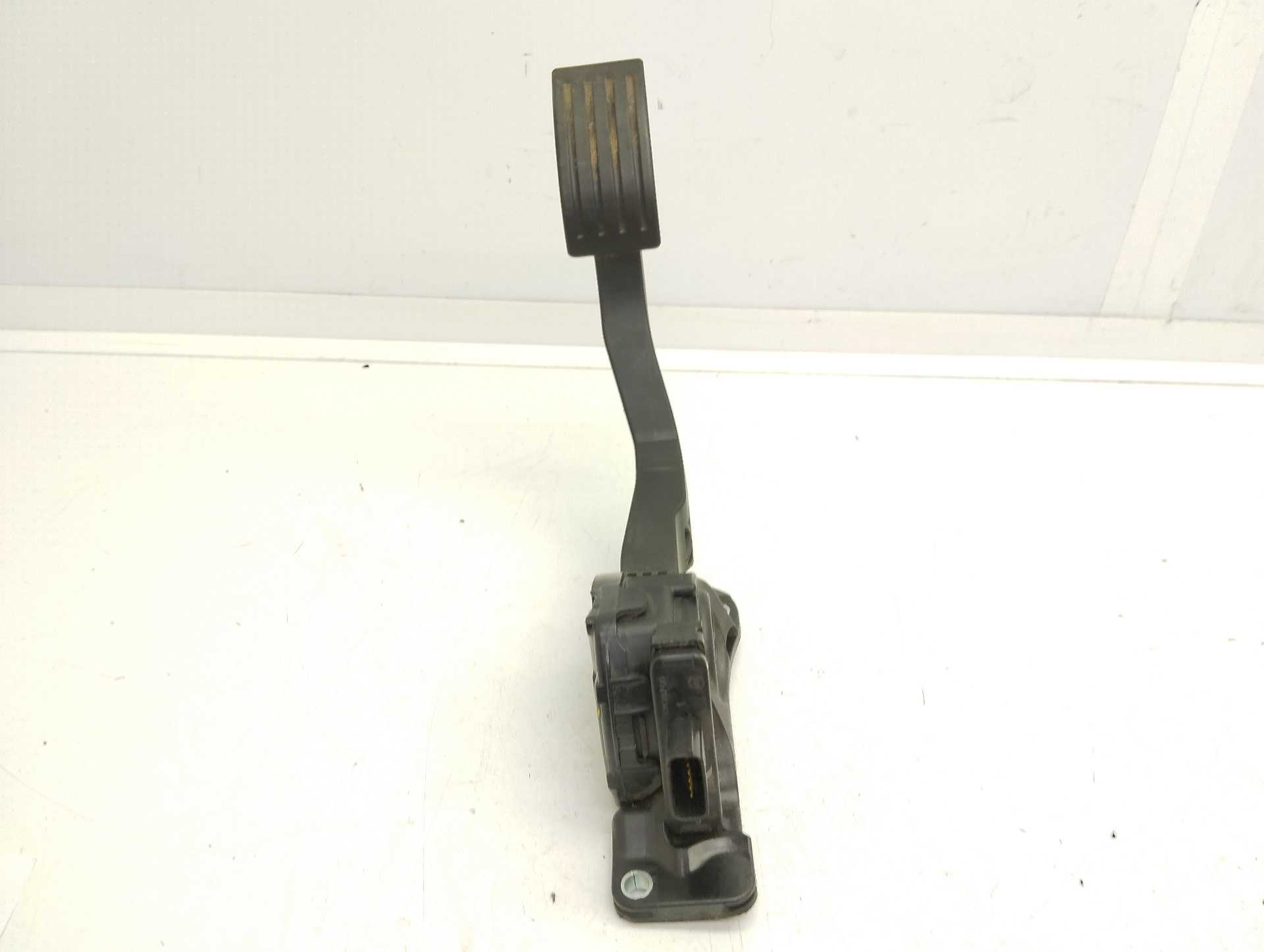 Recambio de pedal acelerador para ford grand c-max 1.6 ecoboost cat referencia OEM IAM AV619F836AB  