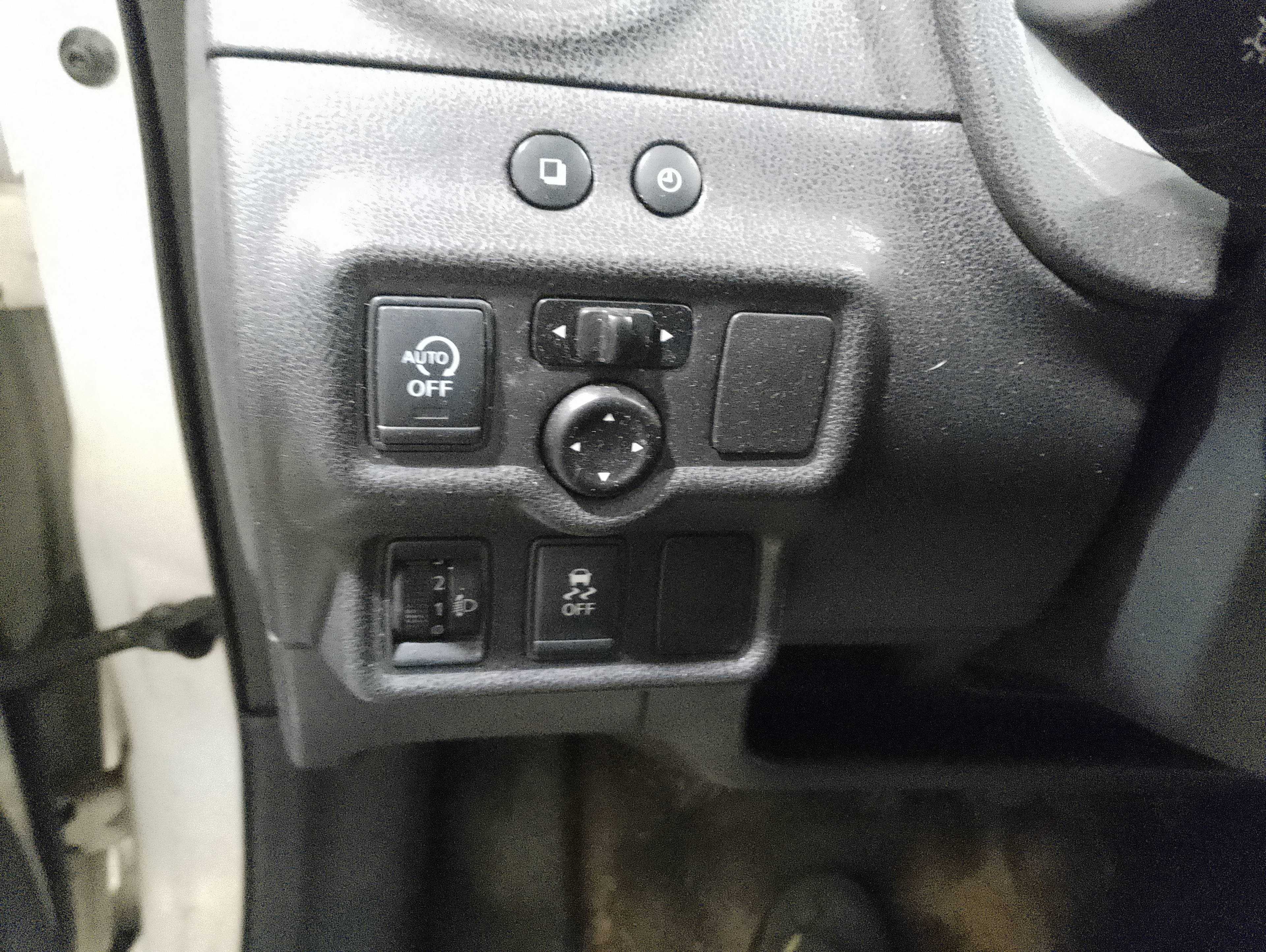 Recambio de mando retrovisor para nissan note acenta referencia OEM IAM   