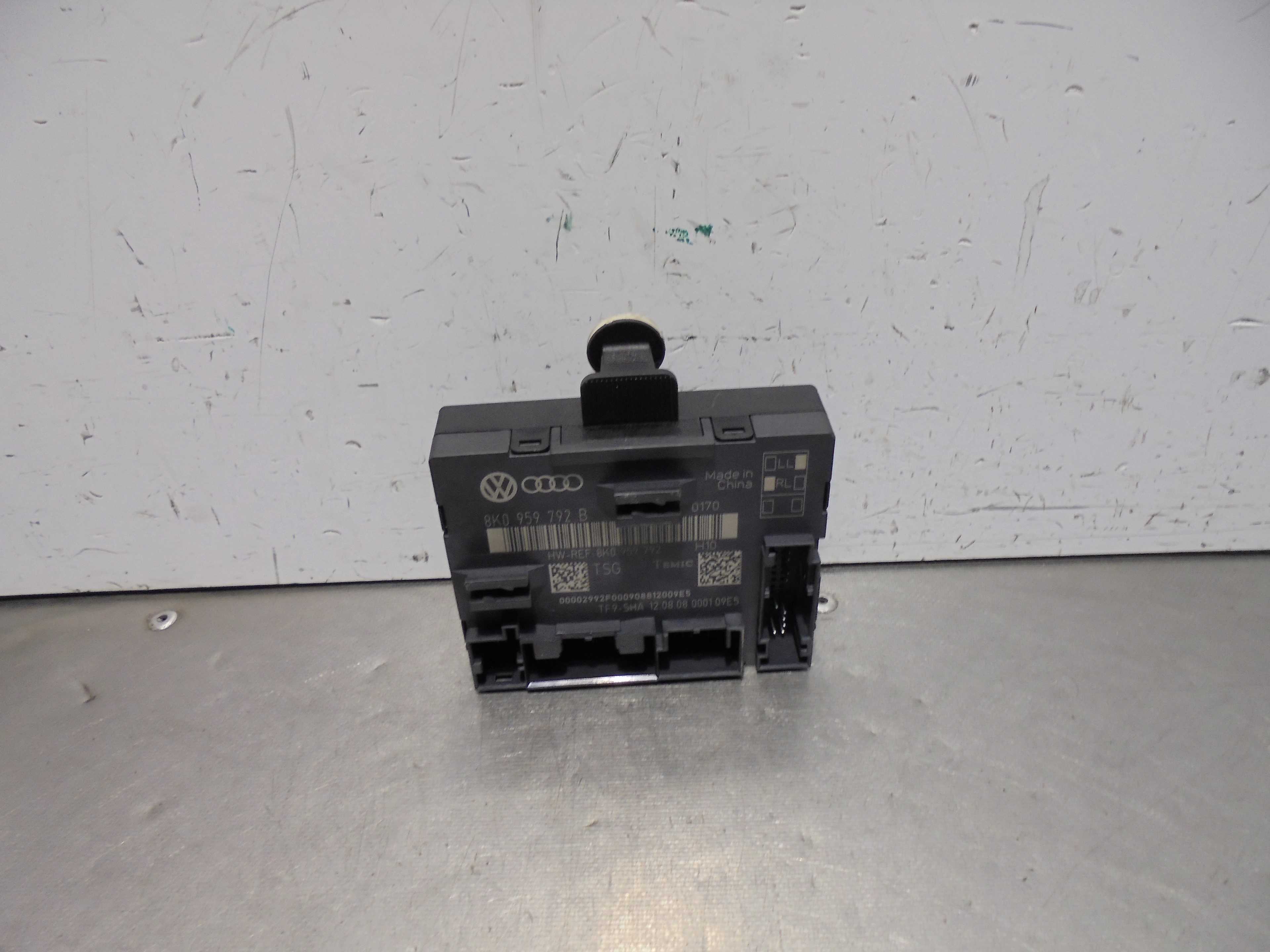 Recambio de modulo confort para audi a4 avant (8k5) (2008) básico referencia OEM IAM  TEMIC 